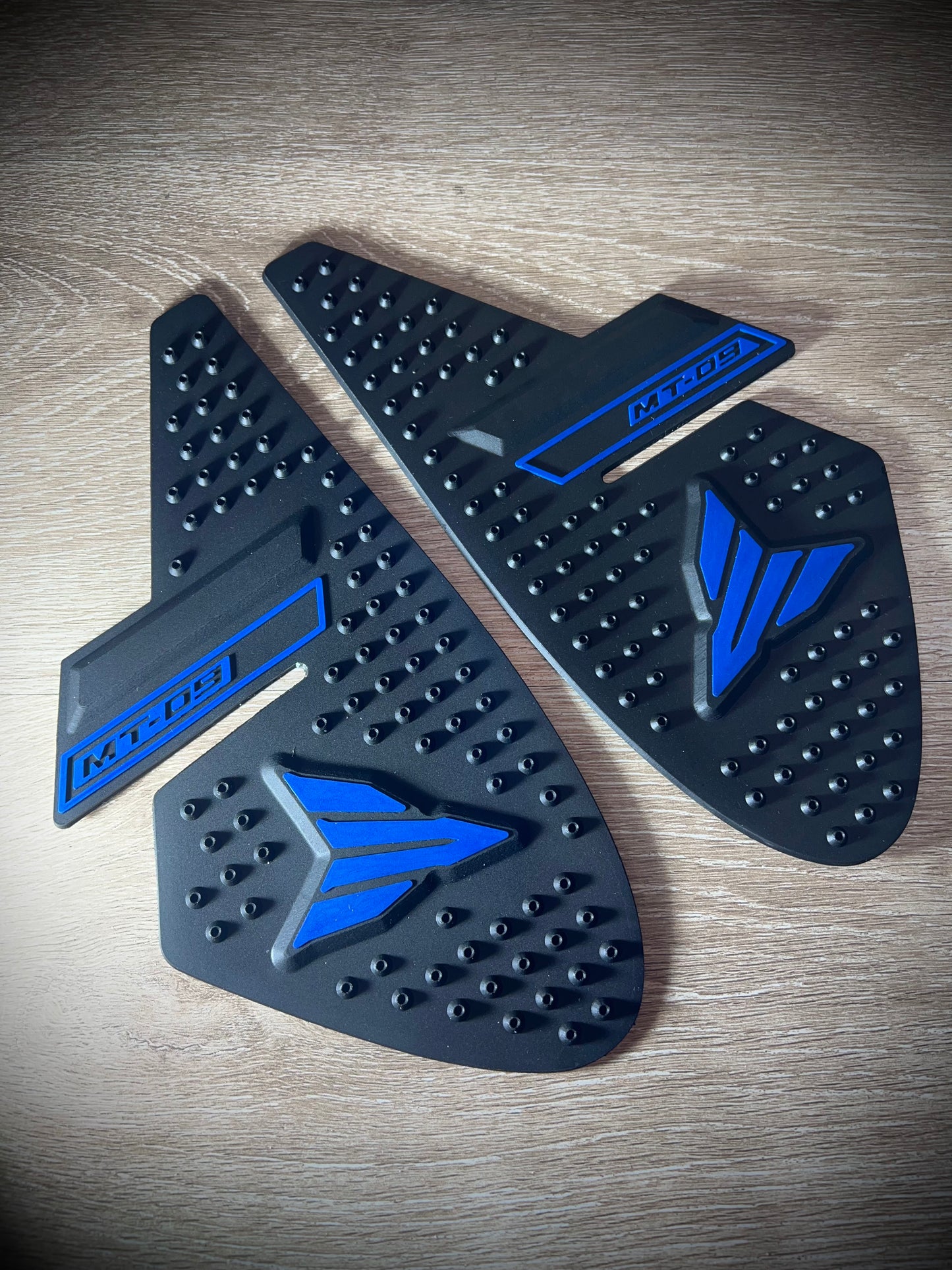 STOMP GRIPS 7D MT09 V3