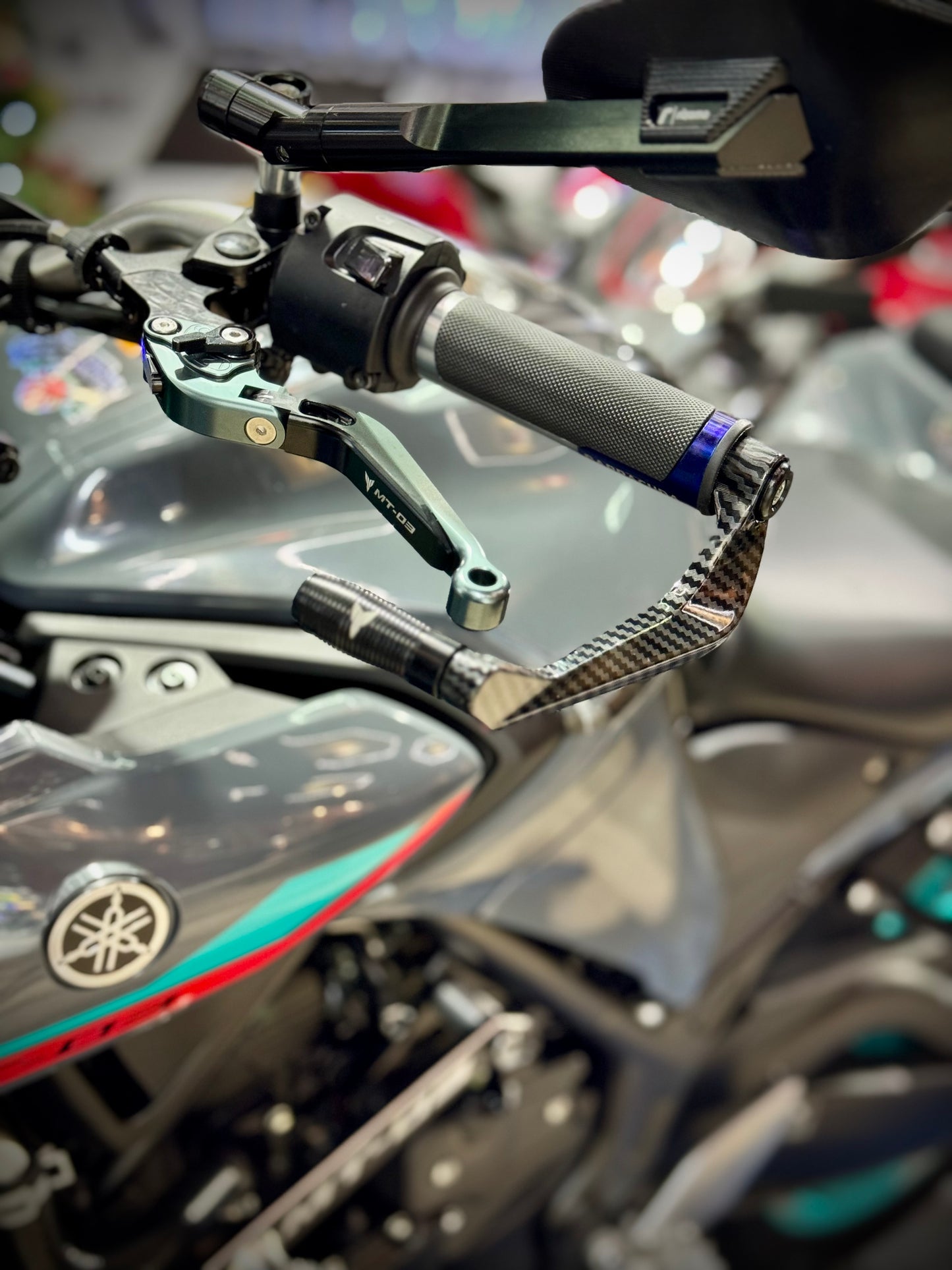 MANIGUETAS ABATIBLES YAMAHA MT03