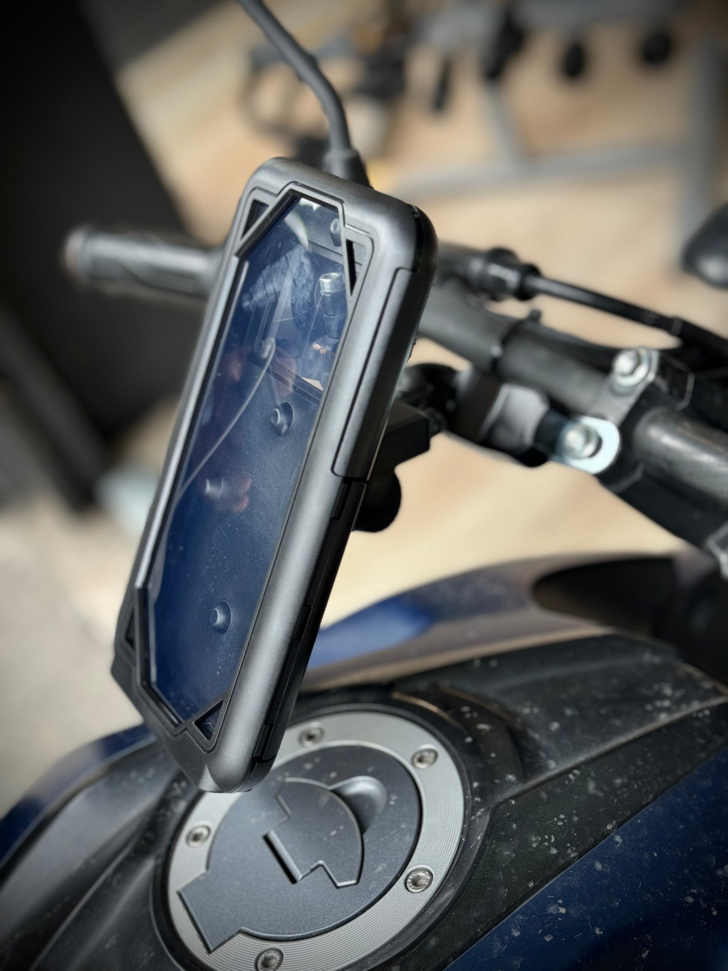 SOPORTE CELULAR RÍGIDO
