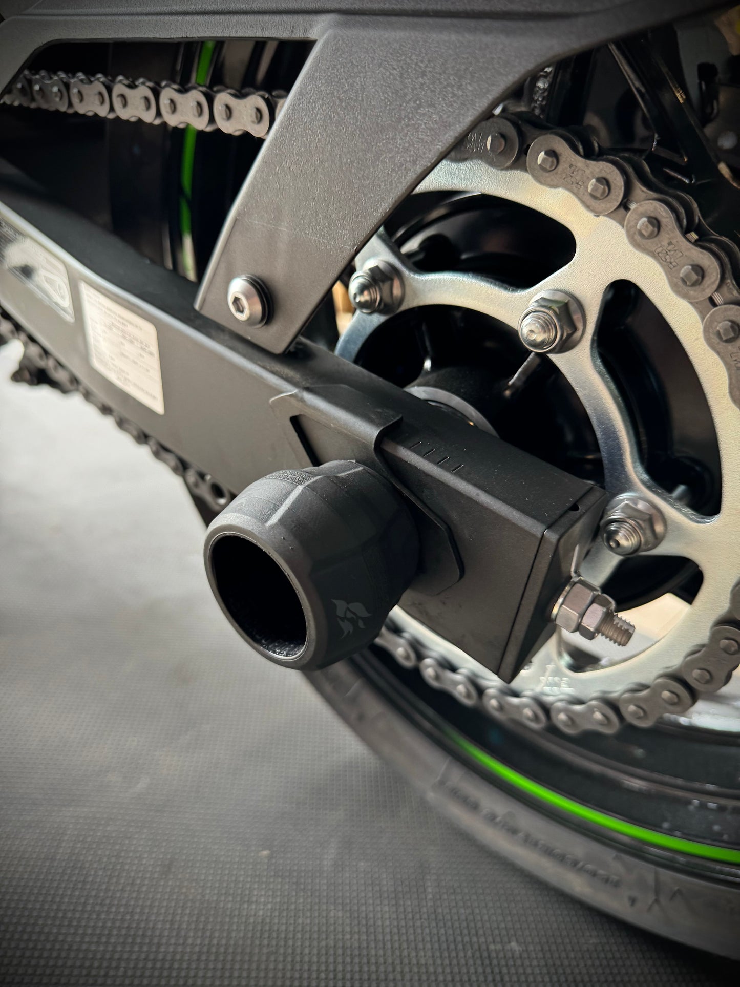 SLIDERS DE EJES ROOSTER KAWASAKI NINJA400 - Z400