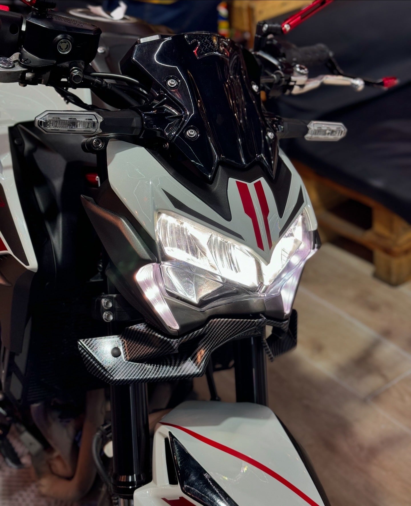 ALERÓN KAWASAKI Z900