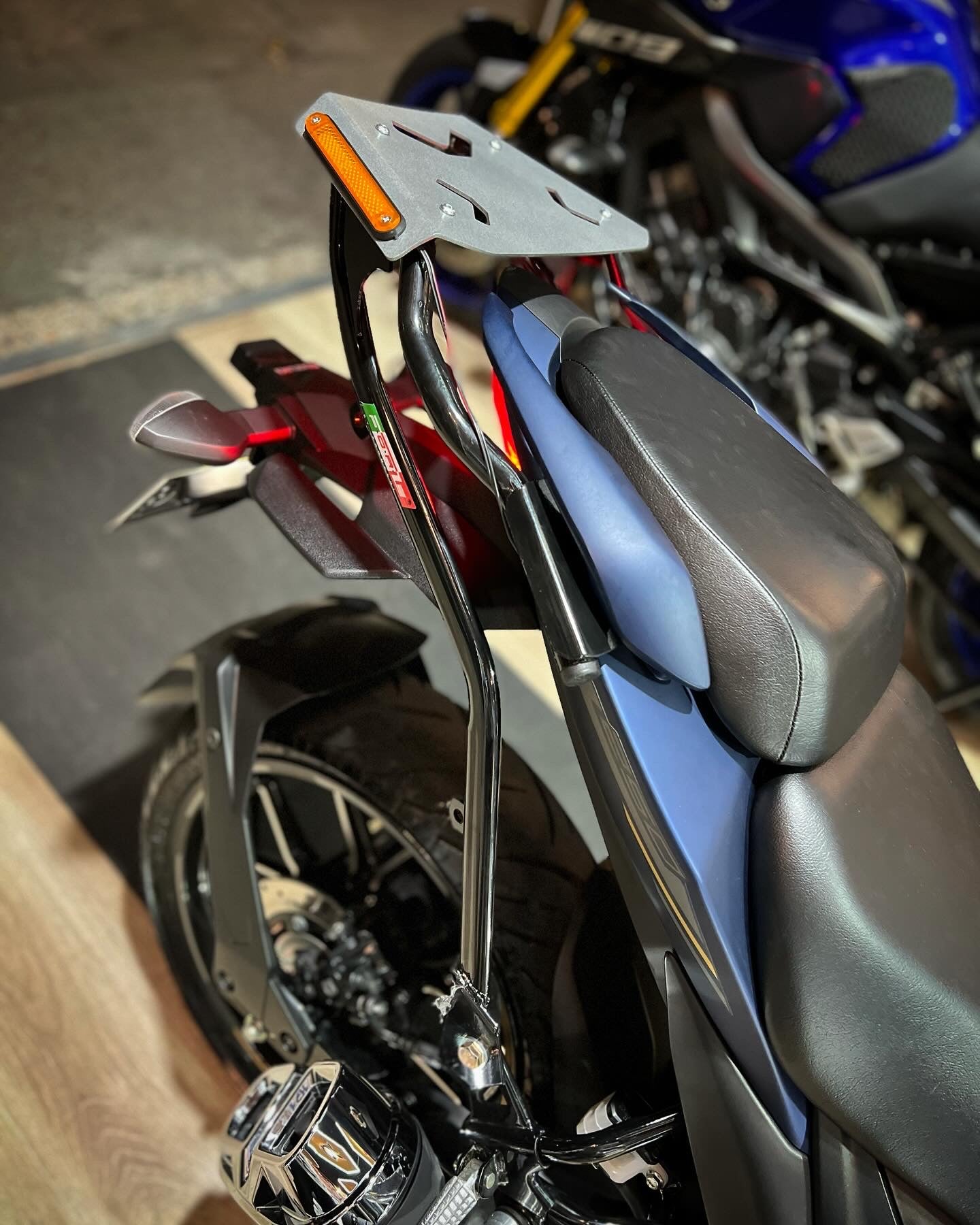 PARRILLA SOPORTE CARGA SUZUKI GIXXER 150SF - 250SF