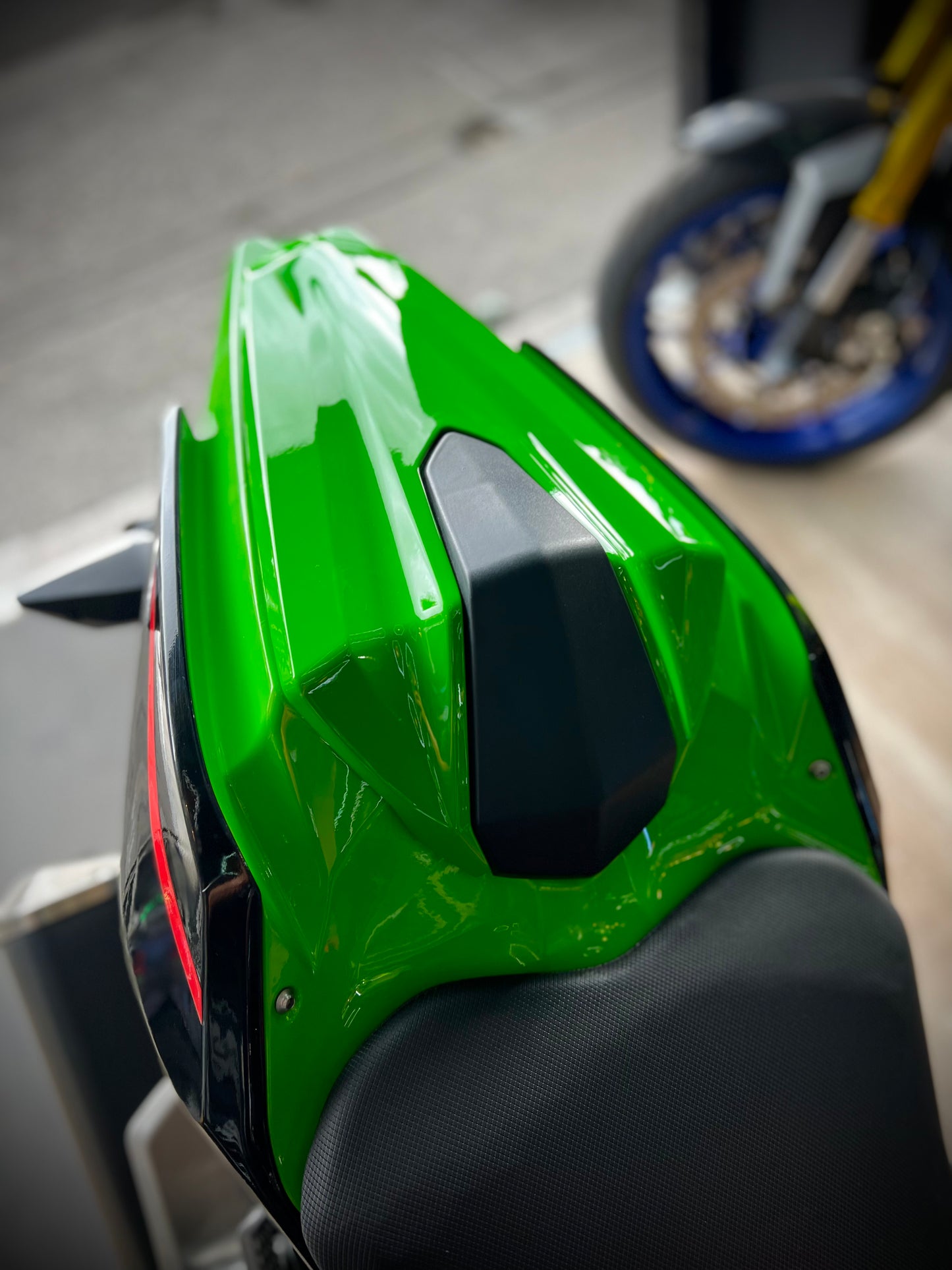 SOLO SEAT KAWASAKI NINJA400
