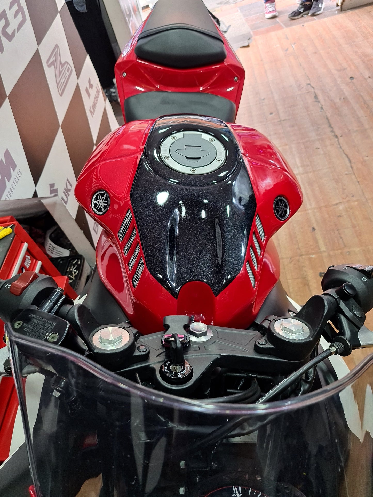 COVER TANK TIPO R1 YAMAHA R3