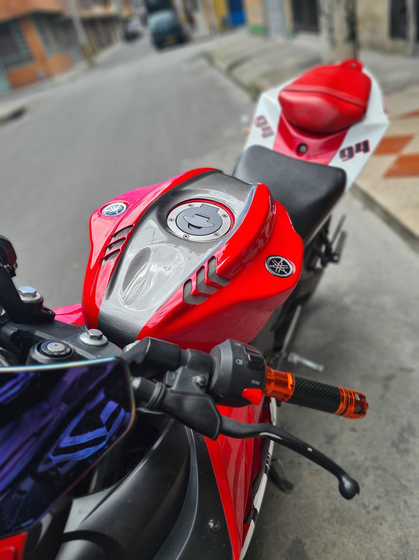 COVER TANK TIPO R1 YAMAHA R15V2