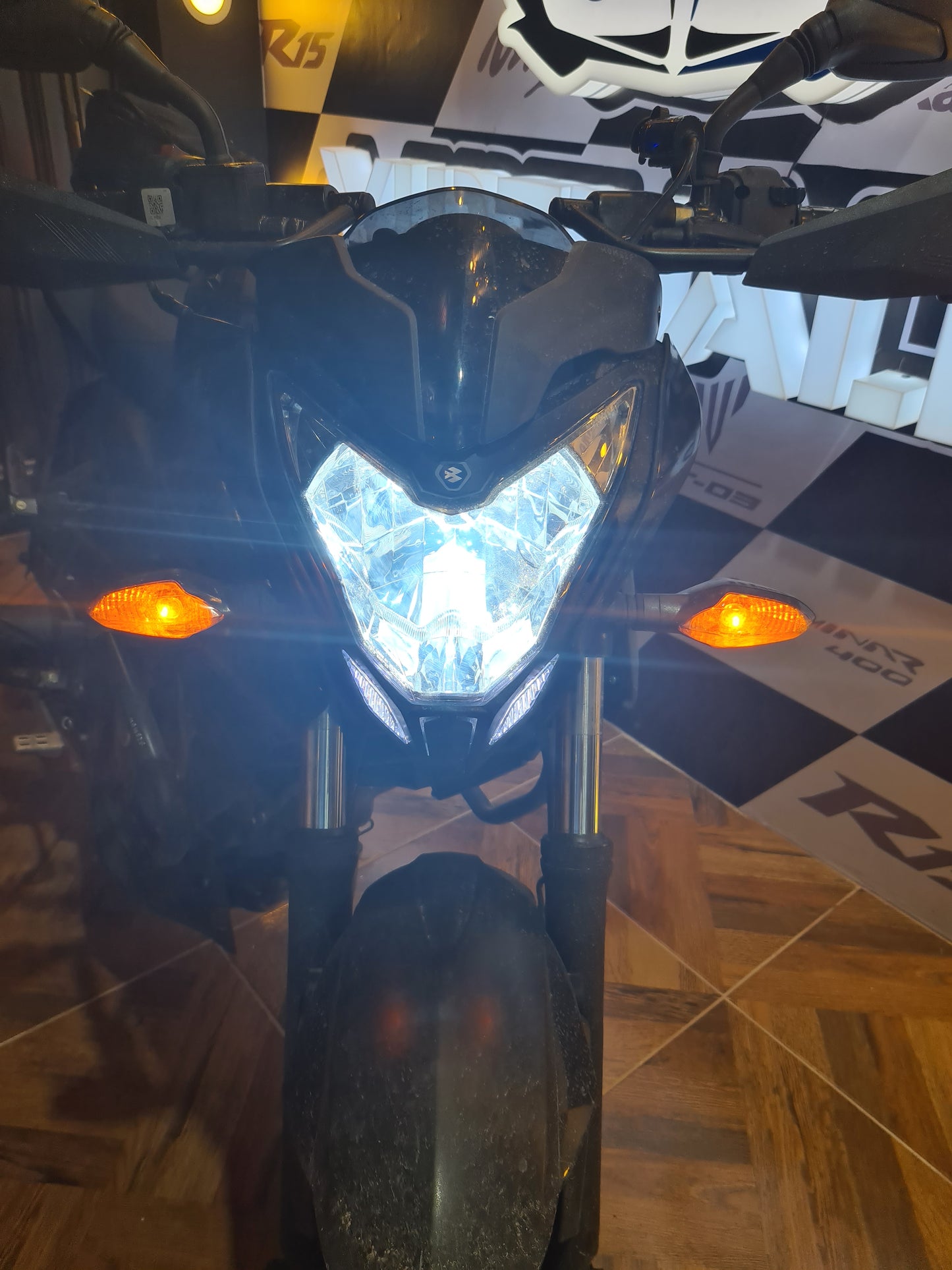 FLASHER DE PARQUEO LUCES ESTACIONARIAS