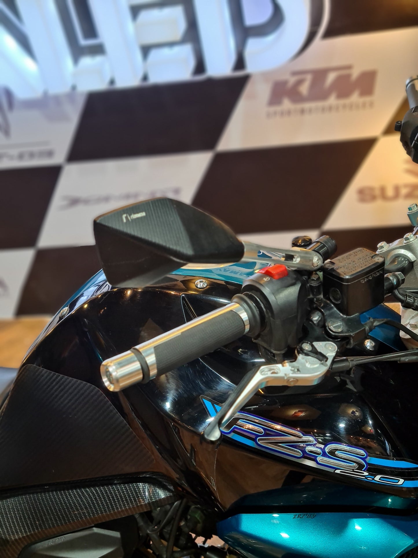 ESPEJOS RIZOMA 5 PUNTAS YAMAHA FZ2.0