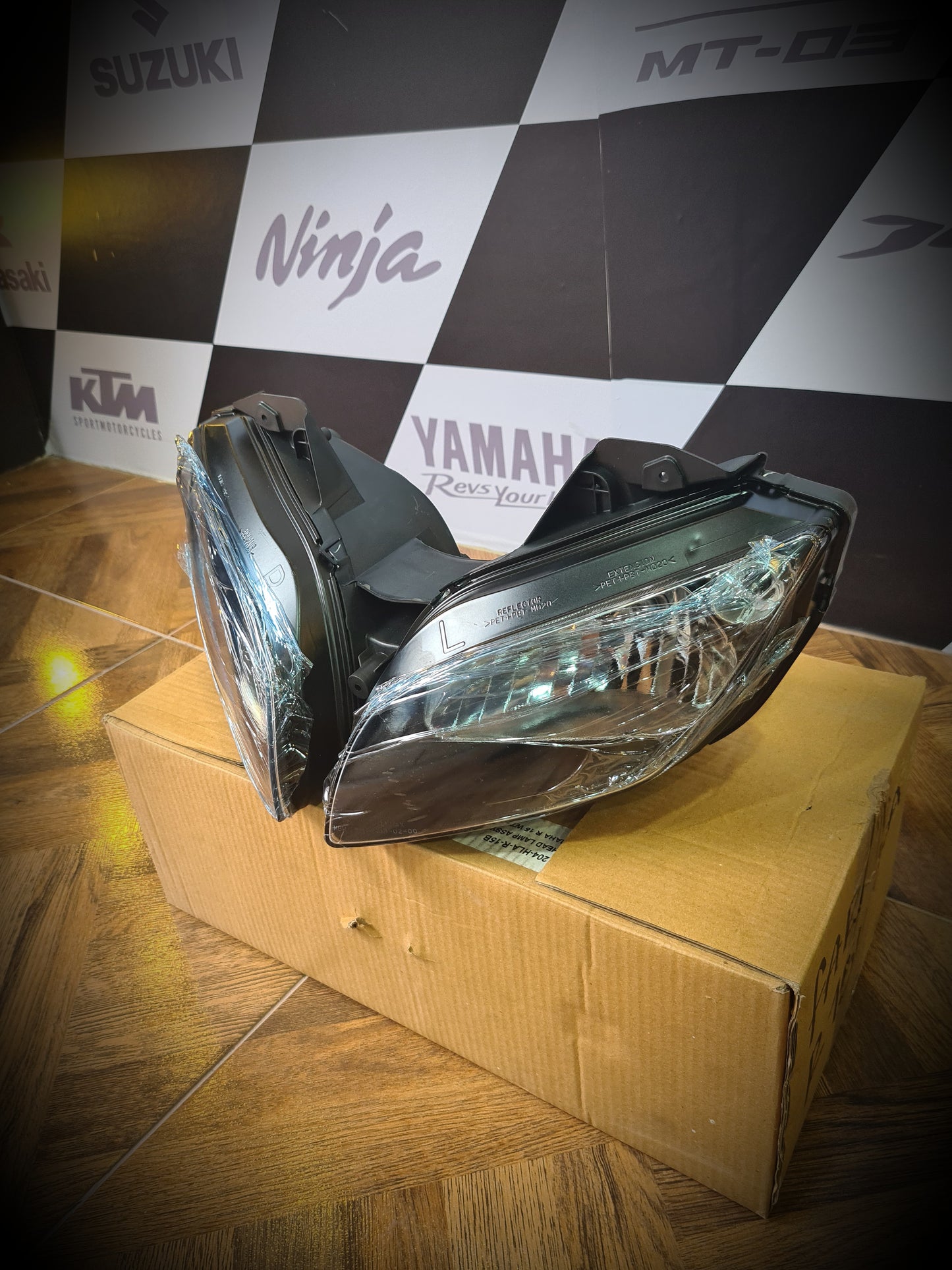 FAROLA YAMAHA R15V2