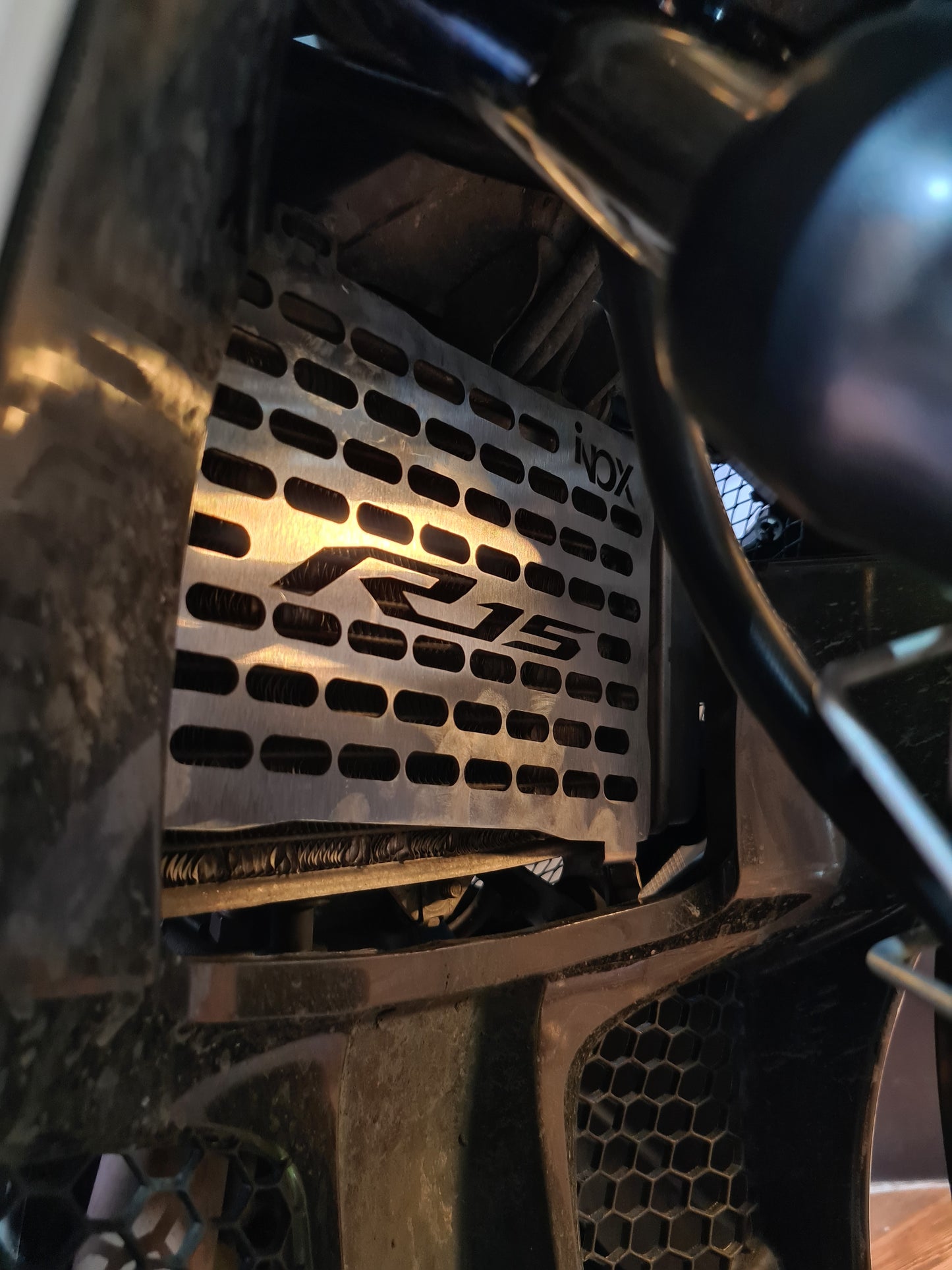 PROTECTOR RADIADOR YAMAHA R15V2