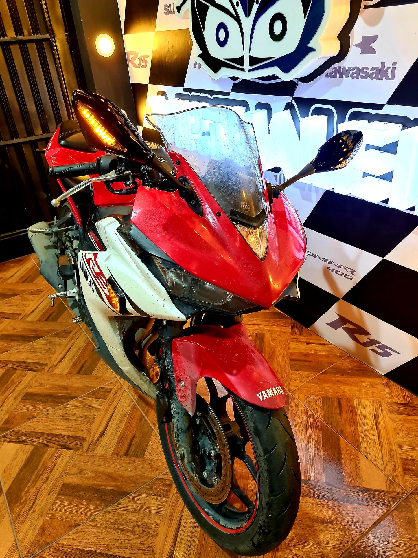 ESPEJOS CON DIRECCIONALES YAMAHA R3