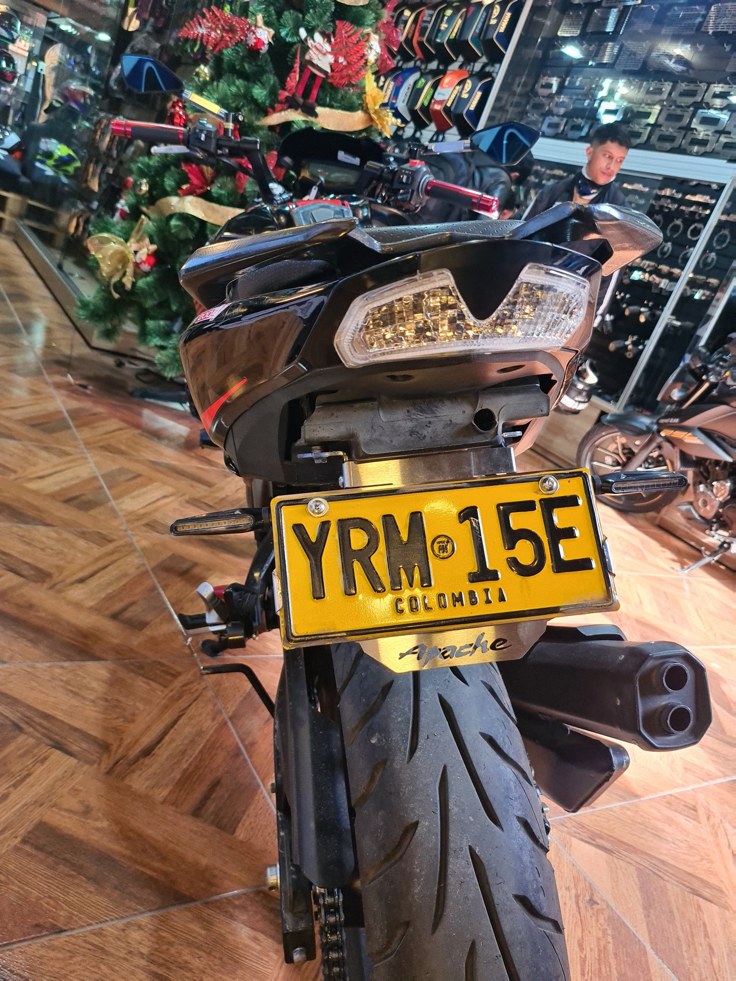 FENDER ELIMINATOR APACHE200 - 1604V