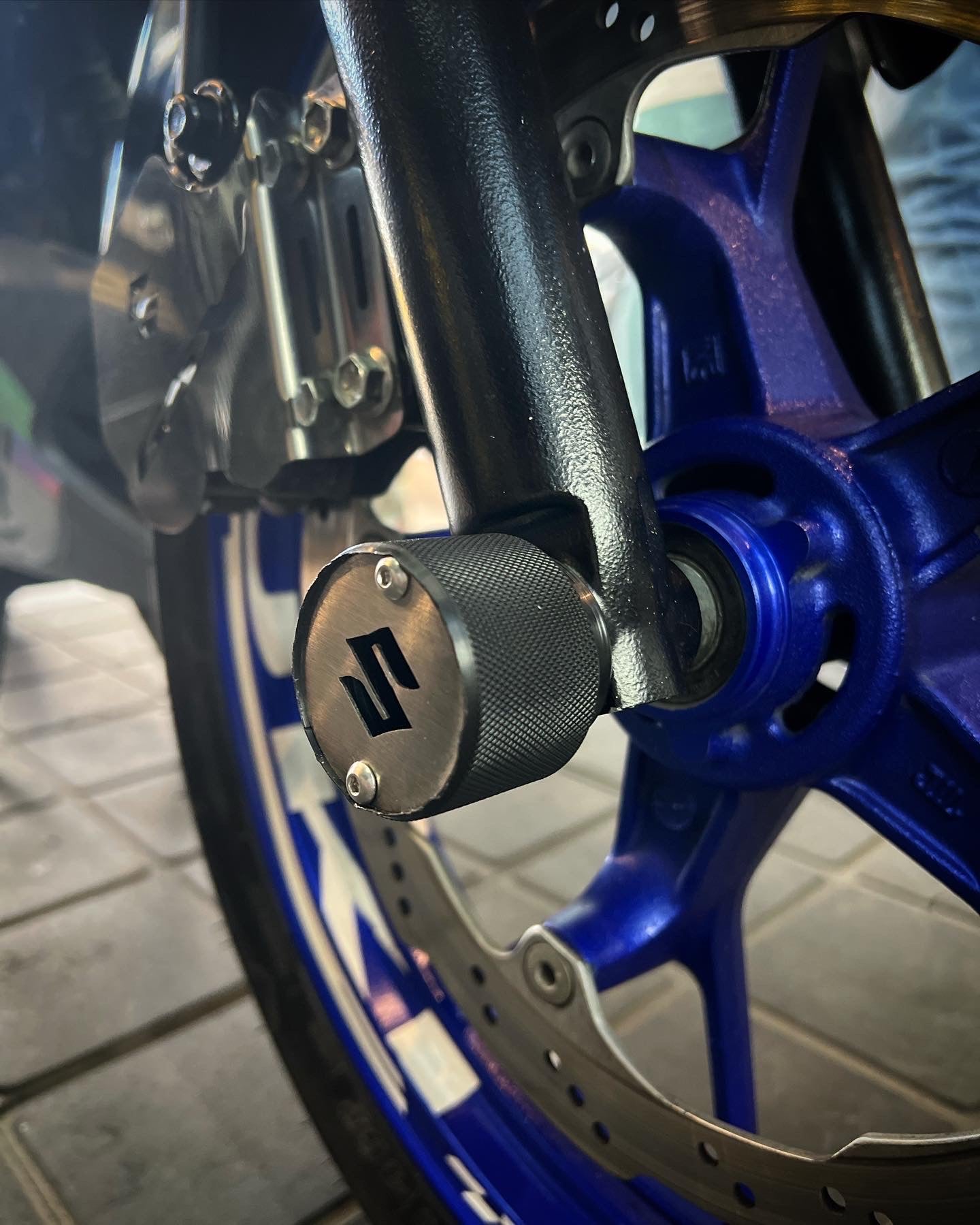 SLIDERS DE EJES SUZUKI GSXS150 -GSXR150