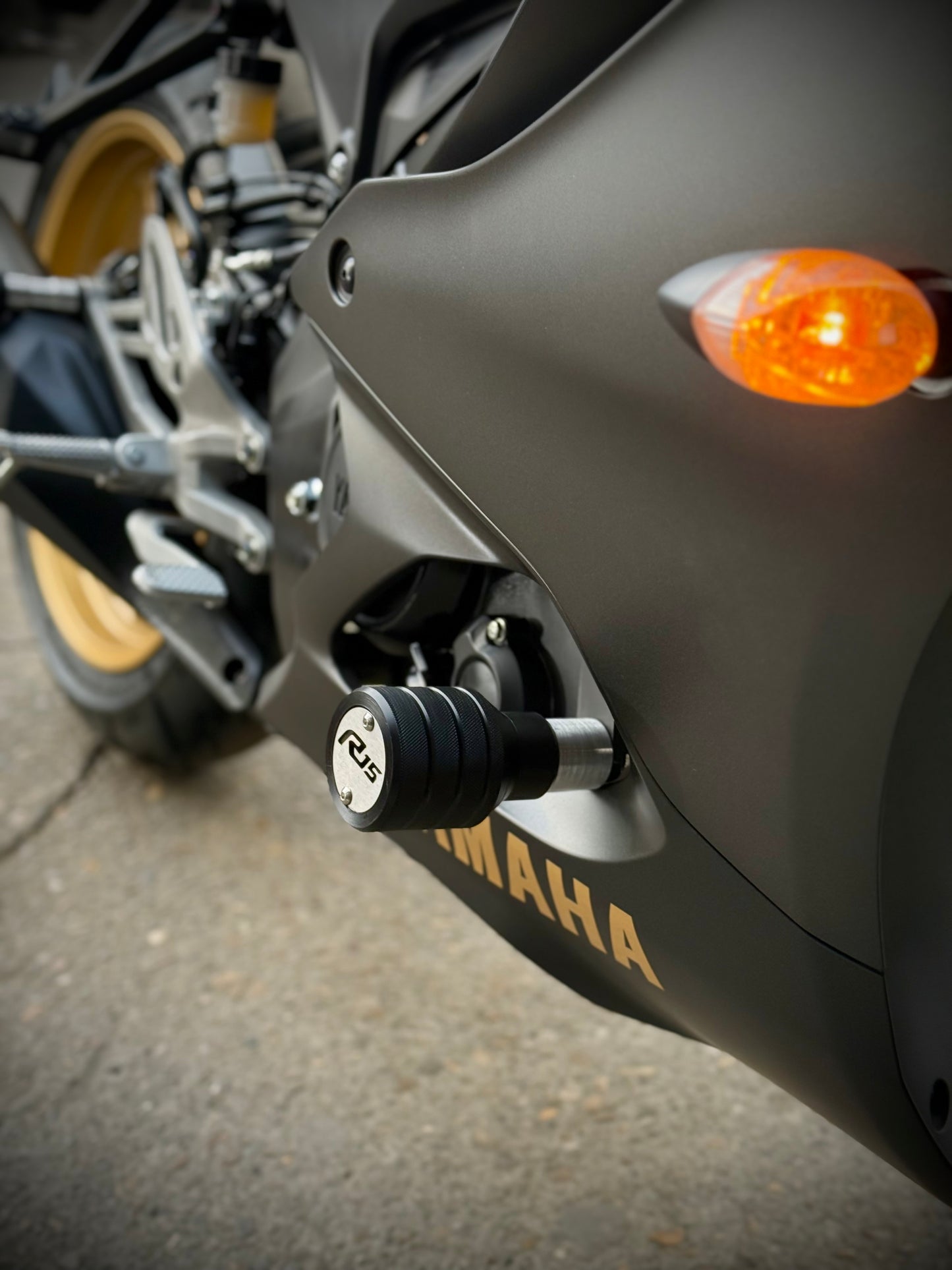 SLIDERS YAMAHA R15V4