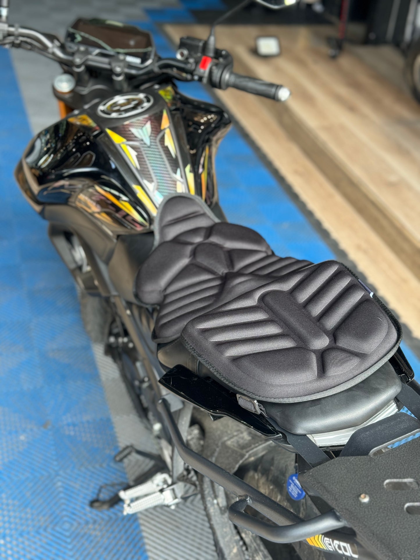 COMFORT SEATS YAMAHA MT15