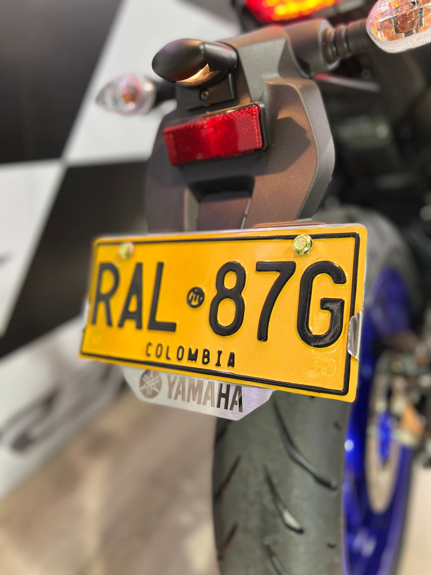 PROTECTOR DE PLACA YAMAHA MT15