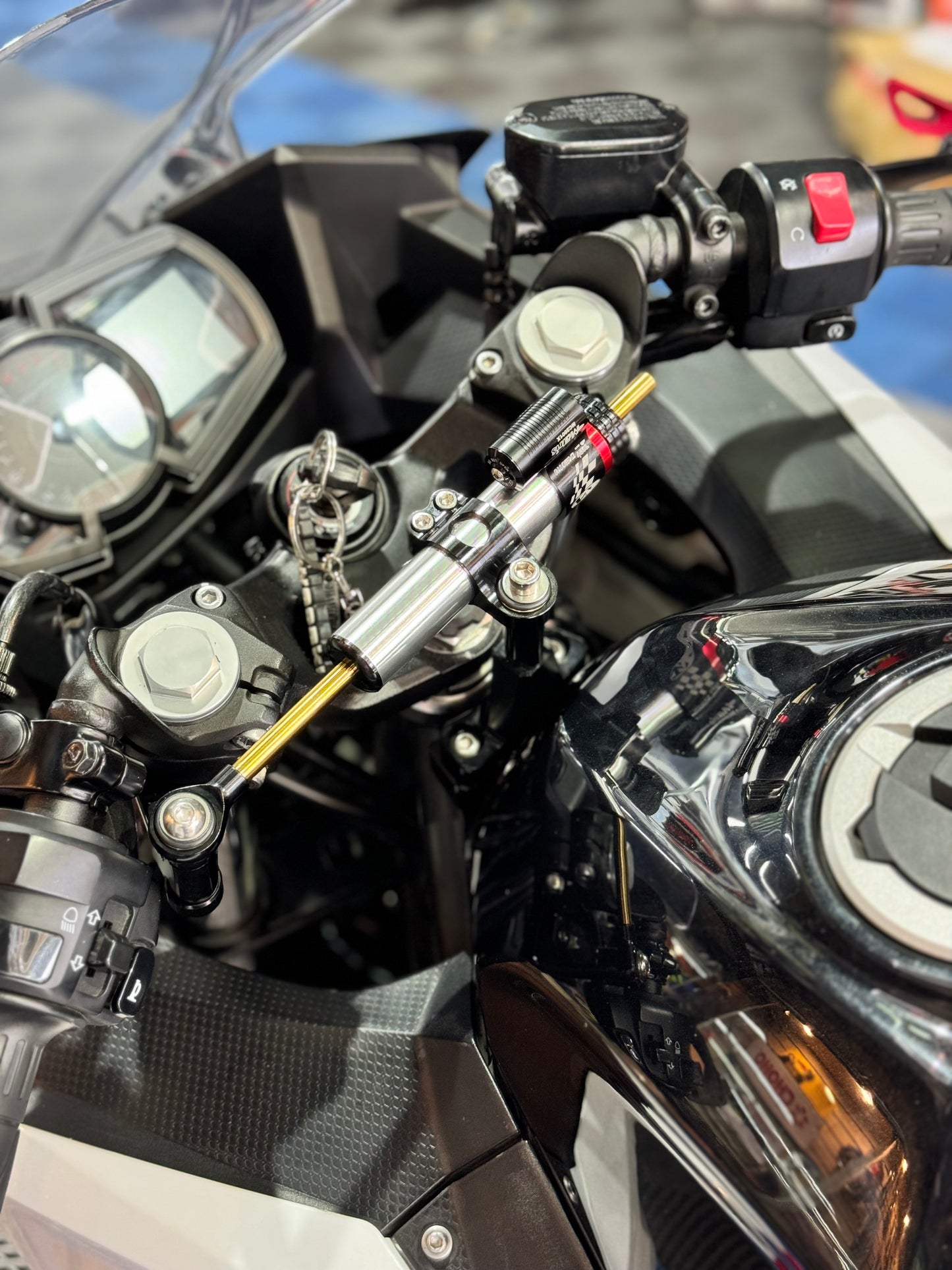 ESTABILIZADOR DE DIRECCION KAWASAKI NINJA400