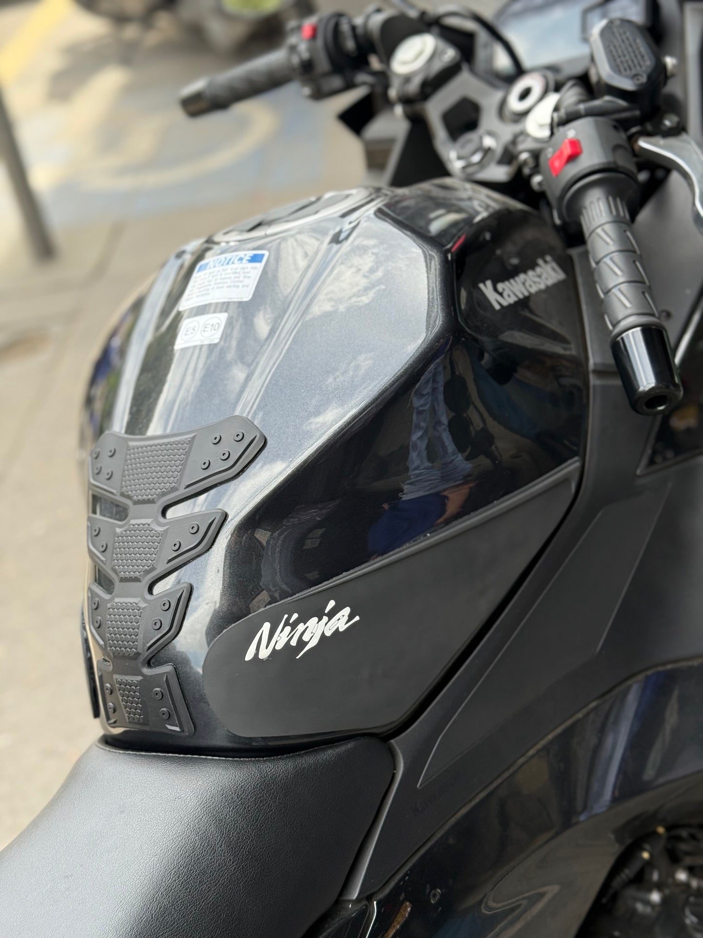 STOMP GRIPS IMPORTADOS KAWASAKI NINJA400 - NINJA500