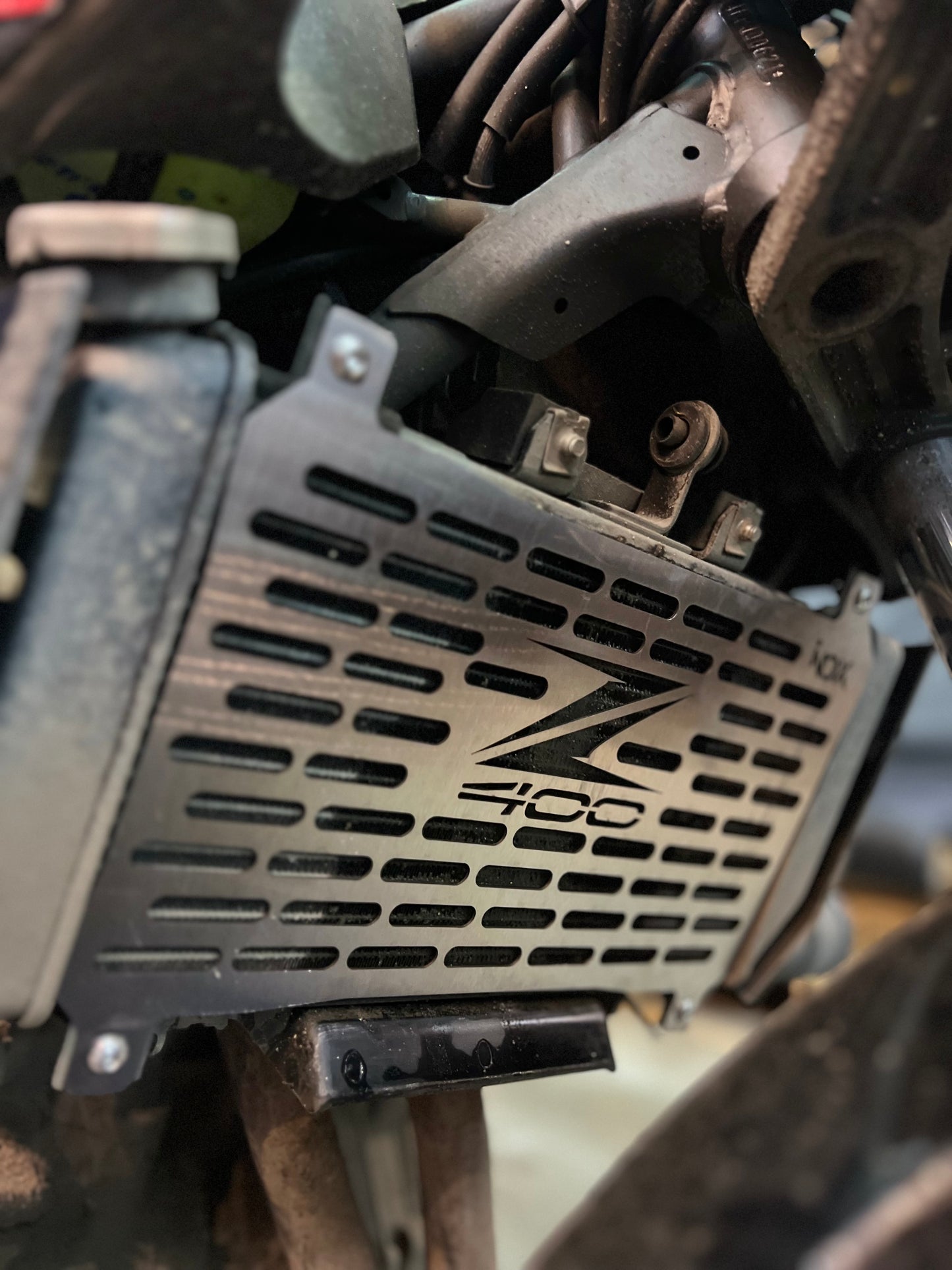 PROTECTOR RADIADOR Z400