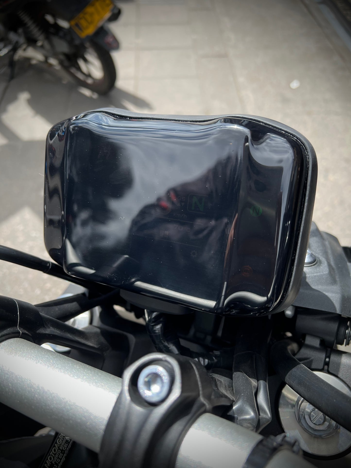 PROTECTOR DE TACOMETRO YAMAHA MT09 V3