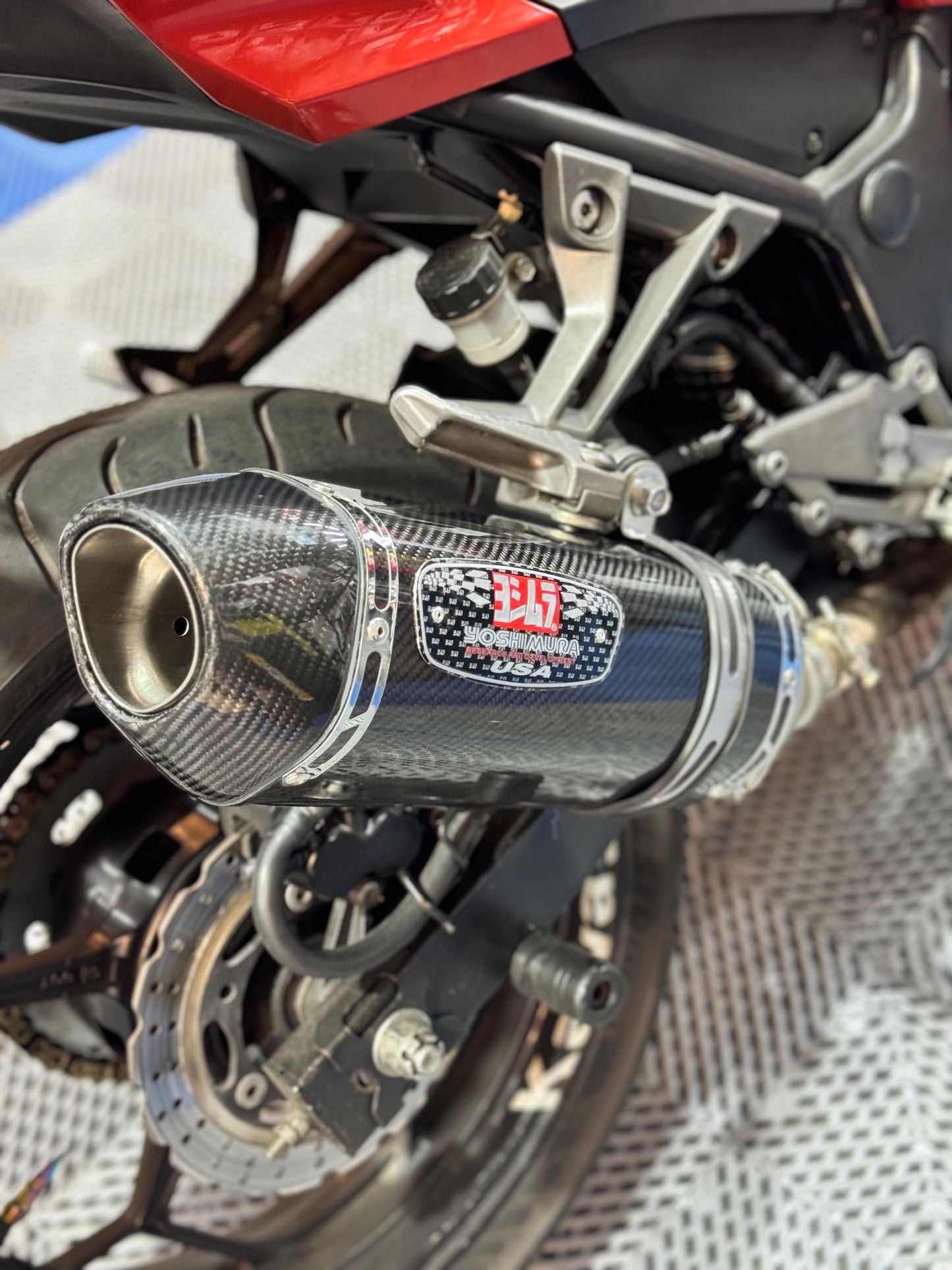 EXOSTO YOSHIMURA R77