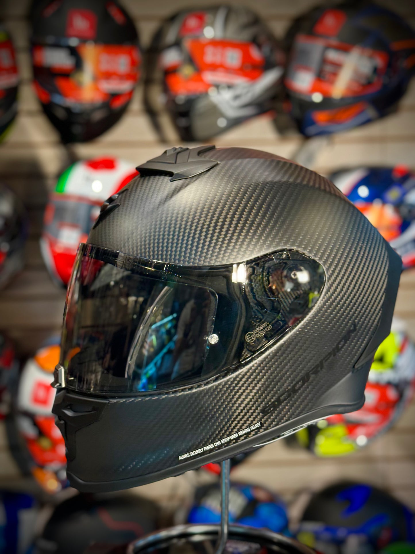 SCORPION EXO R1-AIR CARBONO MATTE BLACK
