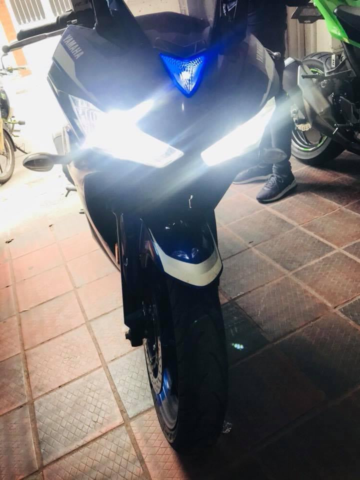 BOMBILLOS LED H7 YAMAHA R3