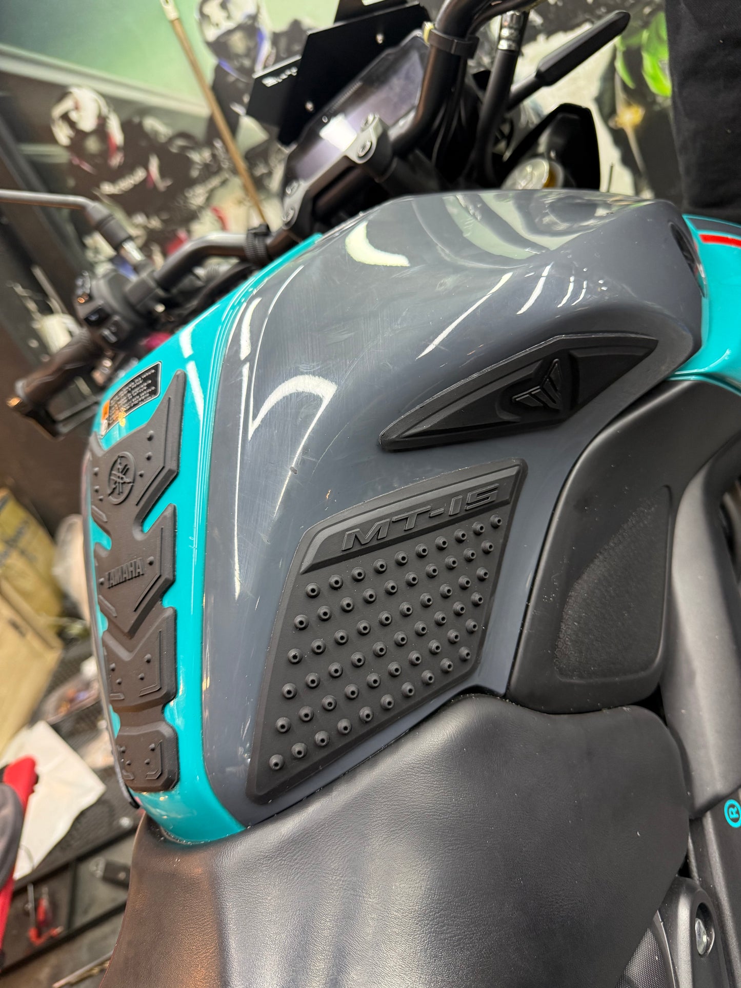 STOMP GRIPS 3D YAMAHA MT15