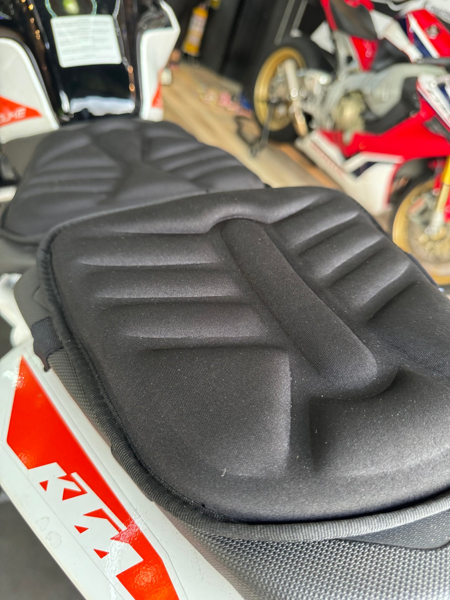 COMFORT SEATS KTM DUKE 200Ng -390Ng