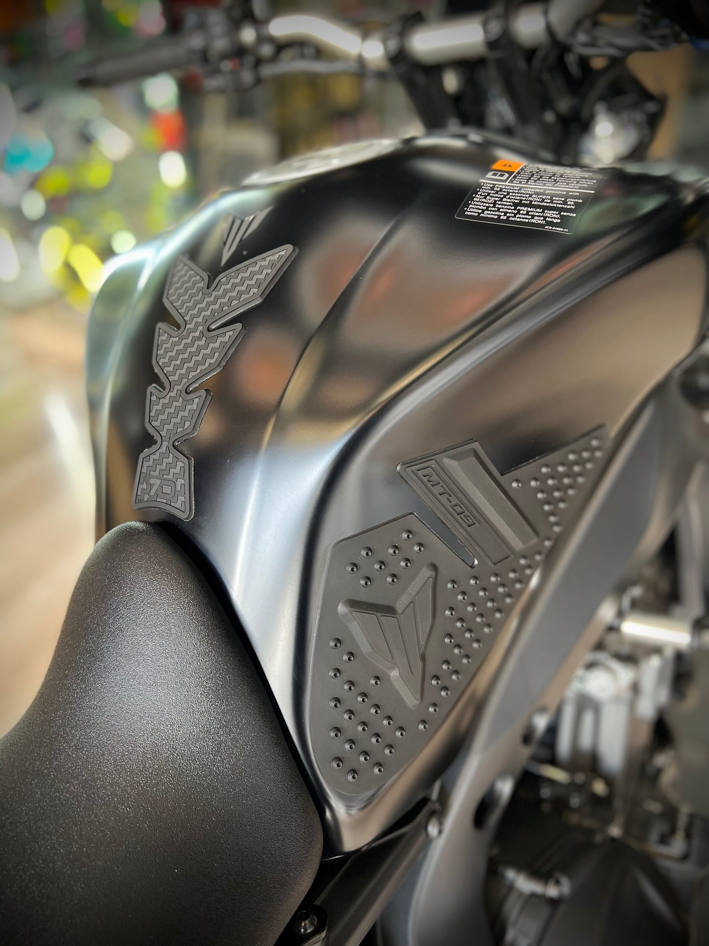 STOMP GRIPS 7D MT09 V3