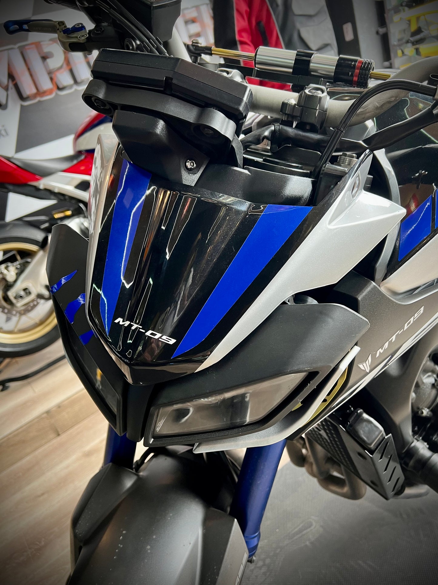 COVER FRONTAL YAMAHA MT09 V2