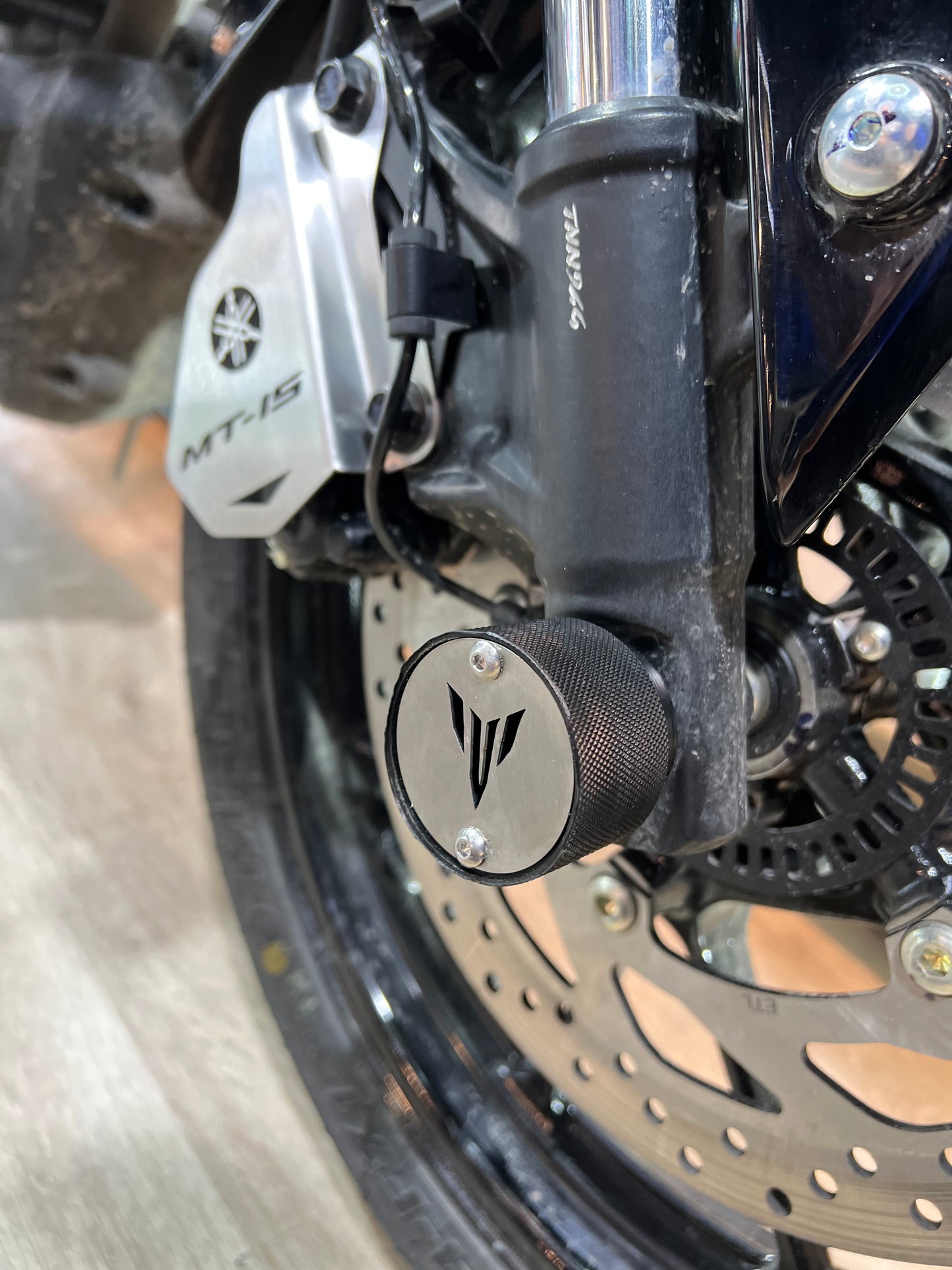 SLIDERS DE EJES YAMAHA MT15