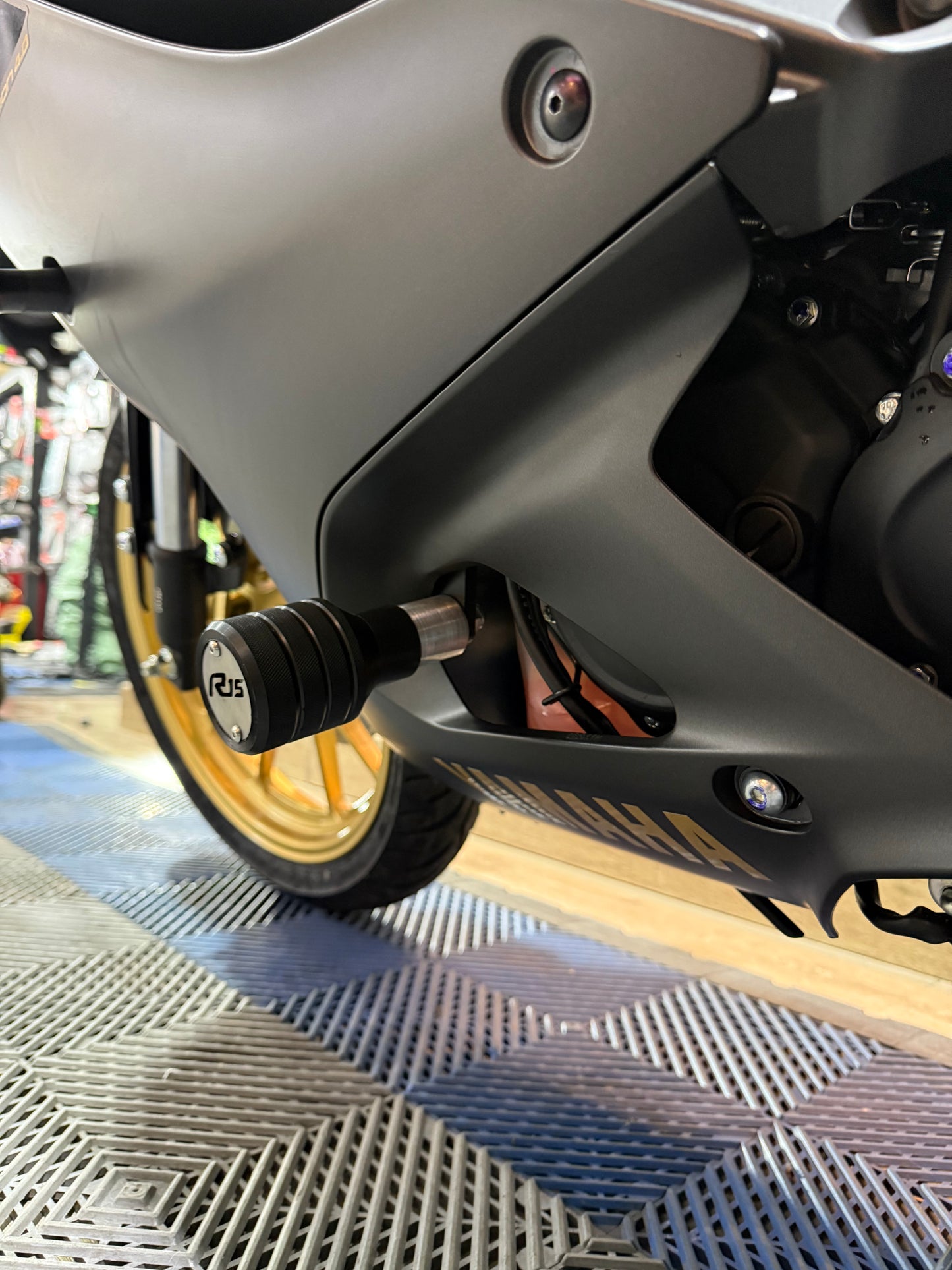 SLIDERS YAMAHA R15V4