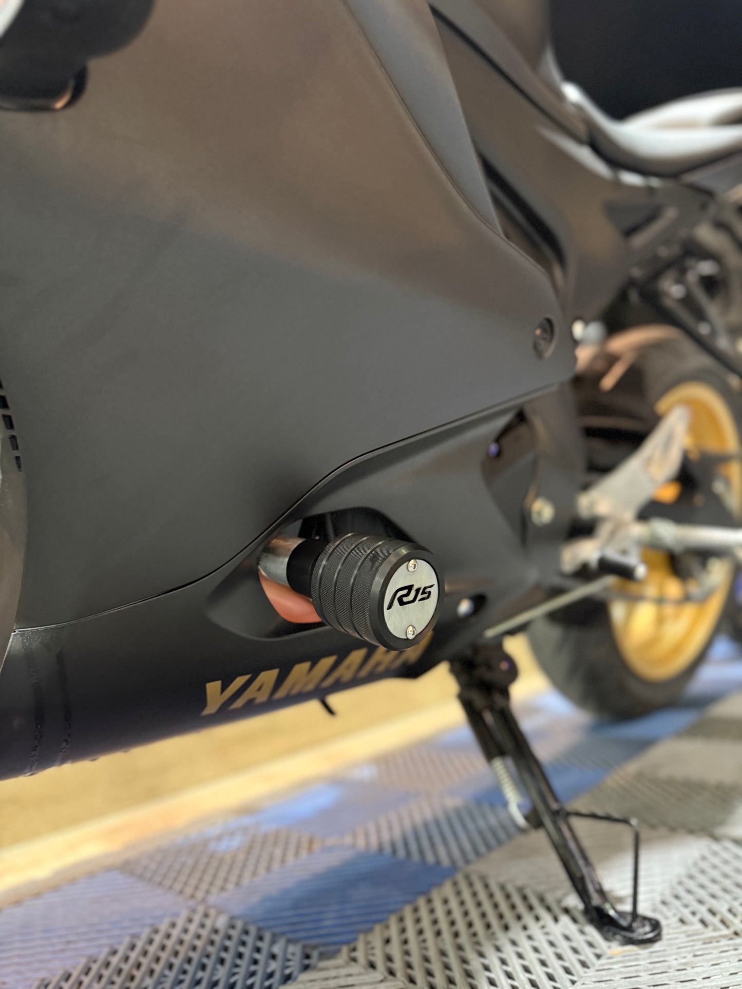 SLIDERS YAMAHA R15V4