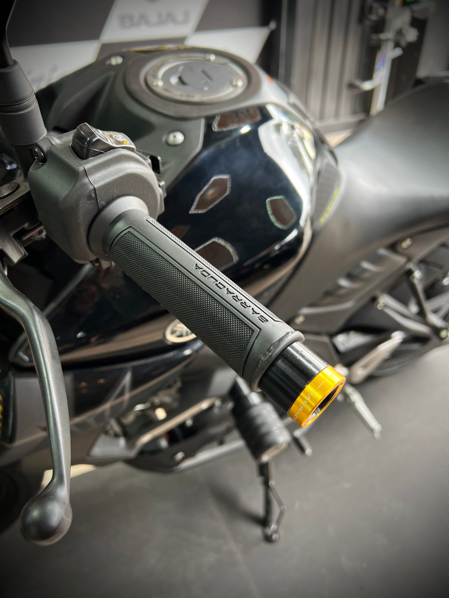GRIPS BARRACUDA CAUCHO YAMAHA MT15