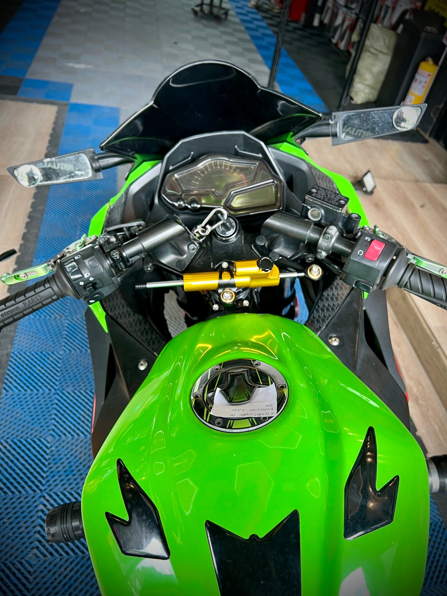 ESTABILIZADOR DE DIRECCIÓN KAWASAKI NINJA300