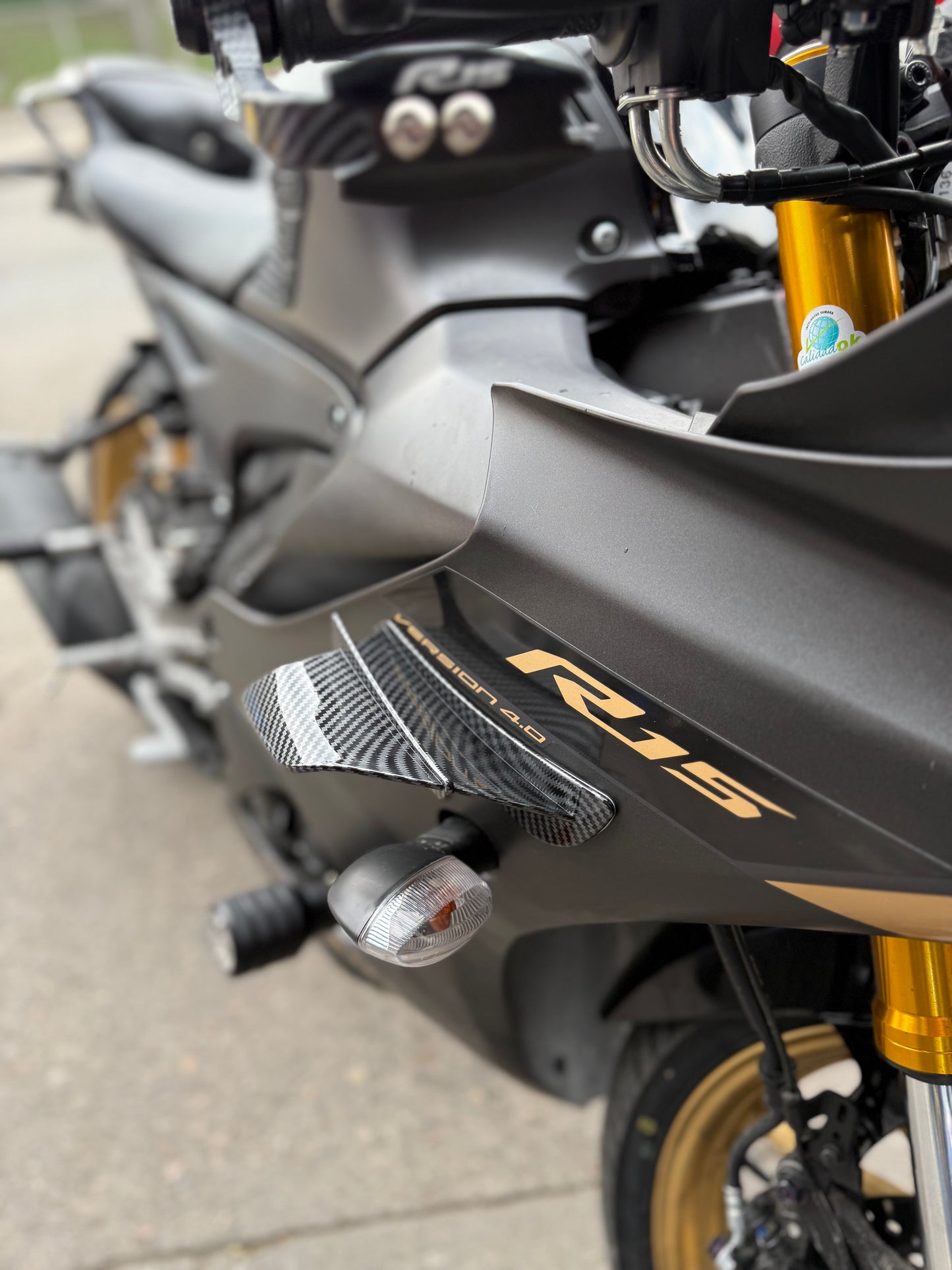 ALERONES CARBON YAMAHA R15V4