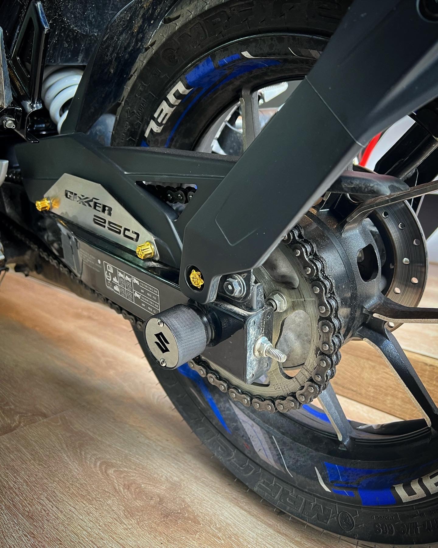SLIDERS DE EJES SUZUKI GIXXER 150-250