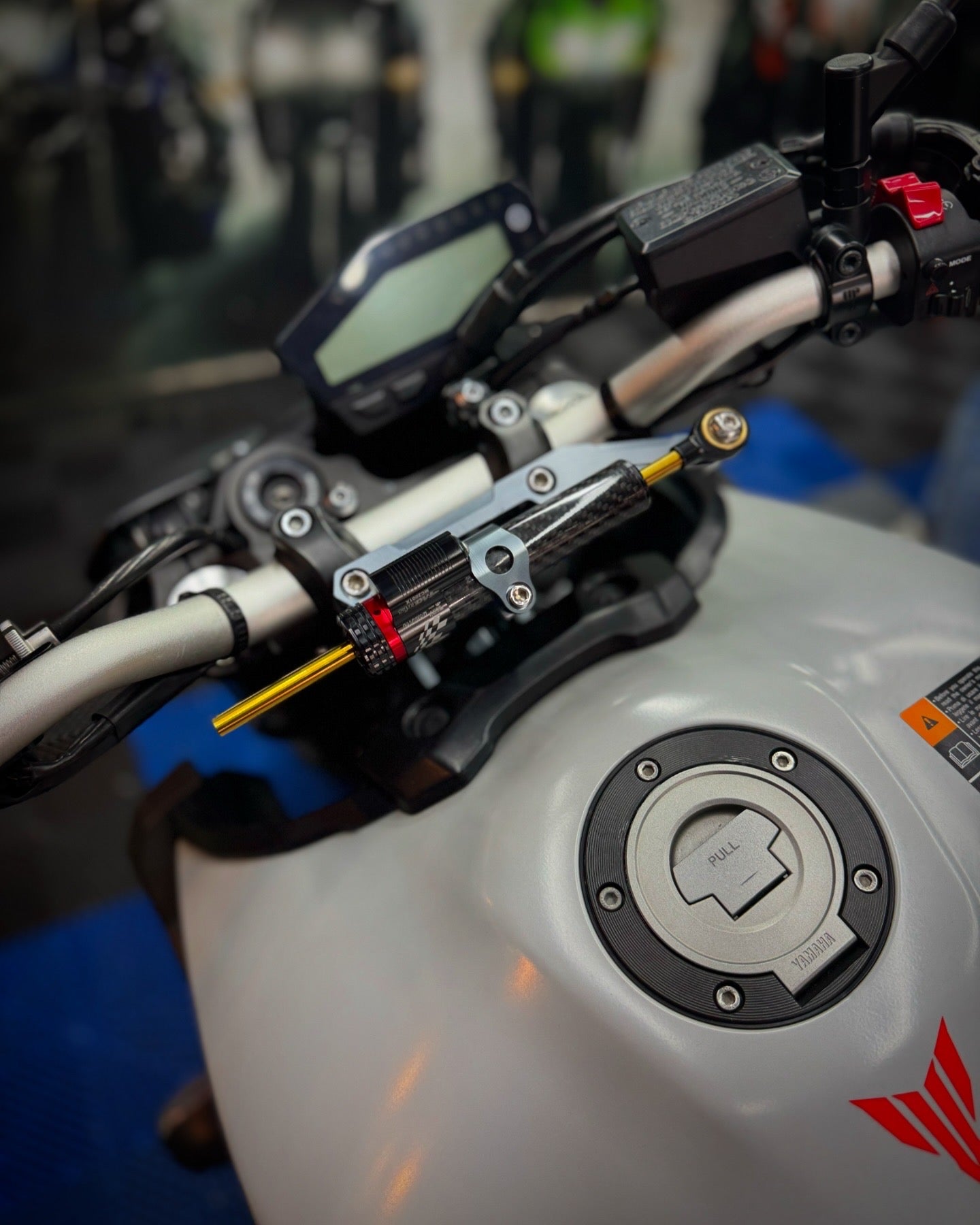 ESTABILIZADOR DE DIRECCION YAMAHA MT09 V1-V2