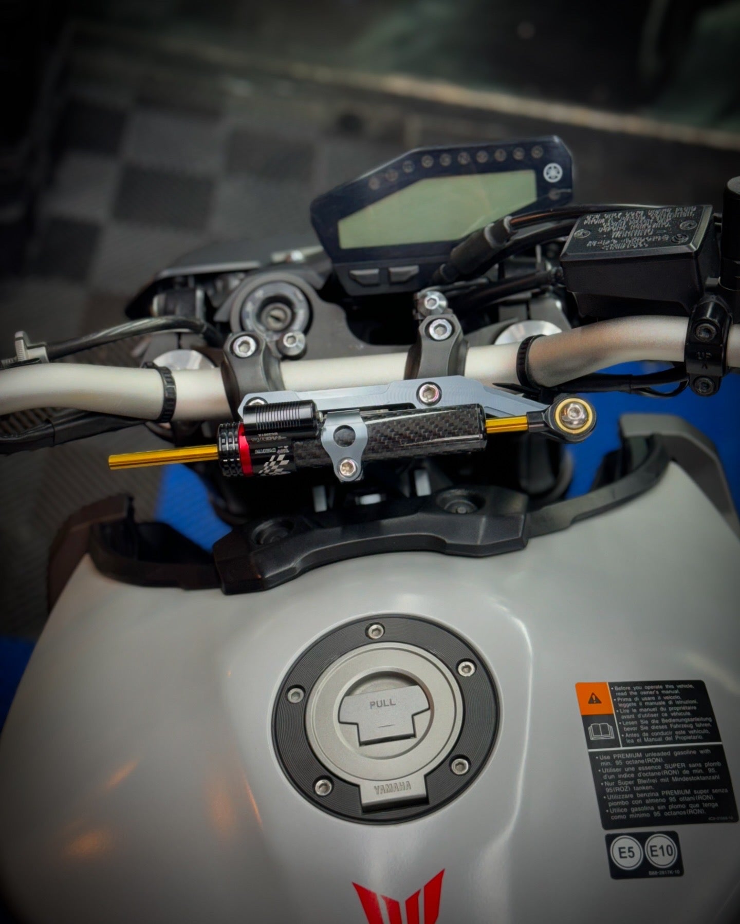 ESTABILIZADOR DE DIRECCION YAMAHA MT09 V1-V2