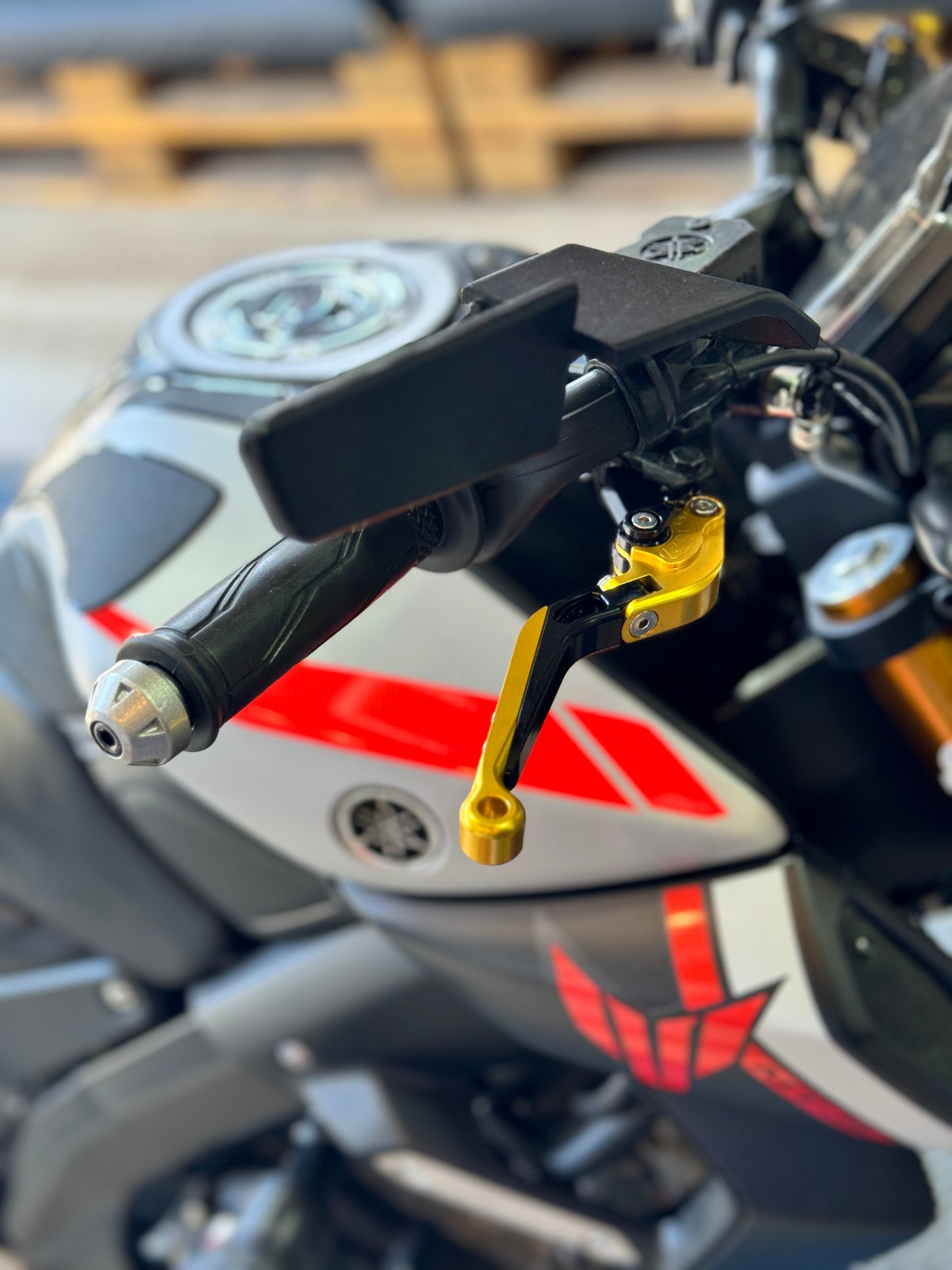 MANIGUETAS ABATIBLES YAMAHA MT15