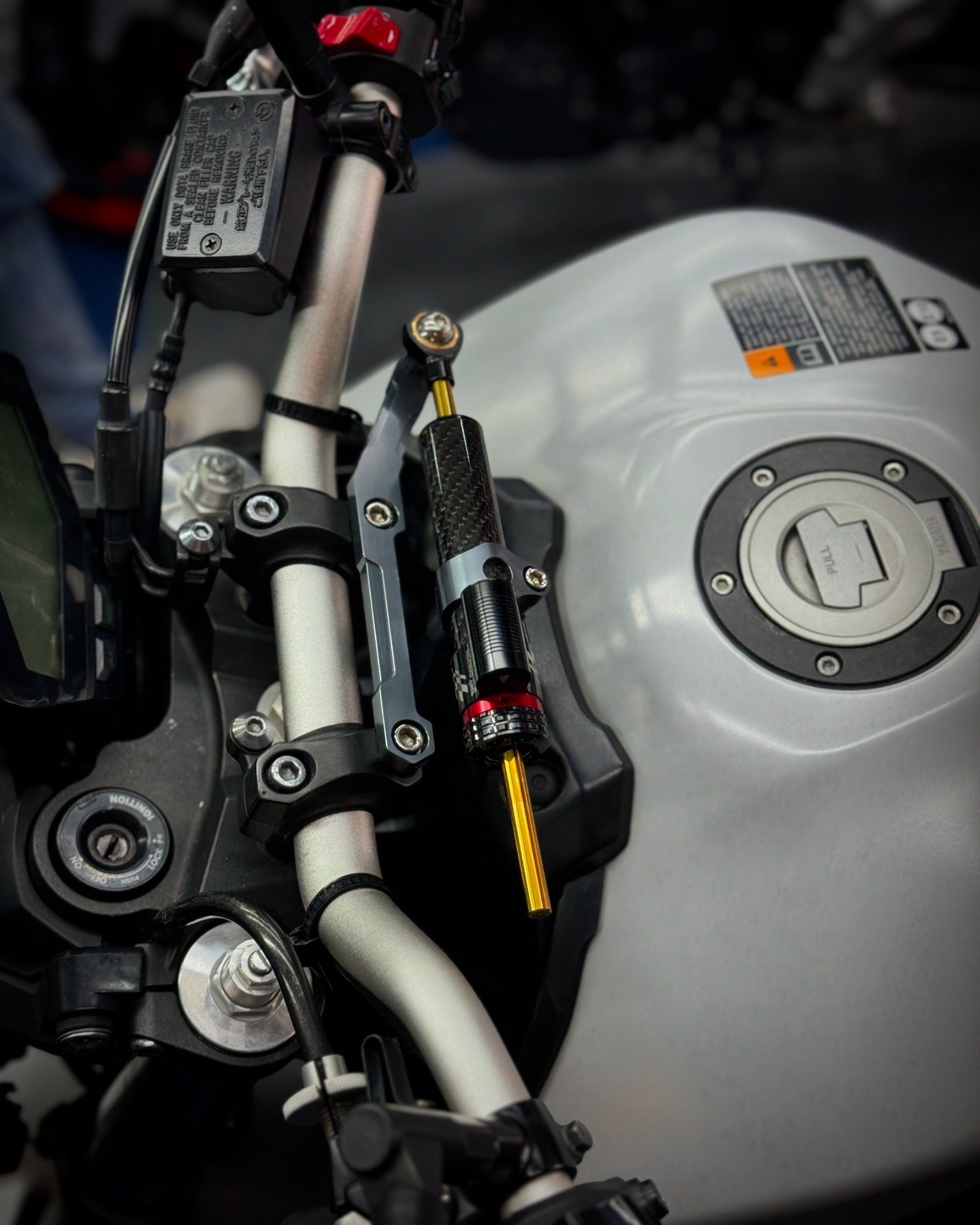 ESTABILIZADOR DE DIRECCION YAMAHA MT09 V1-V2