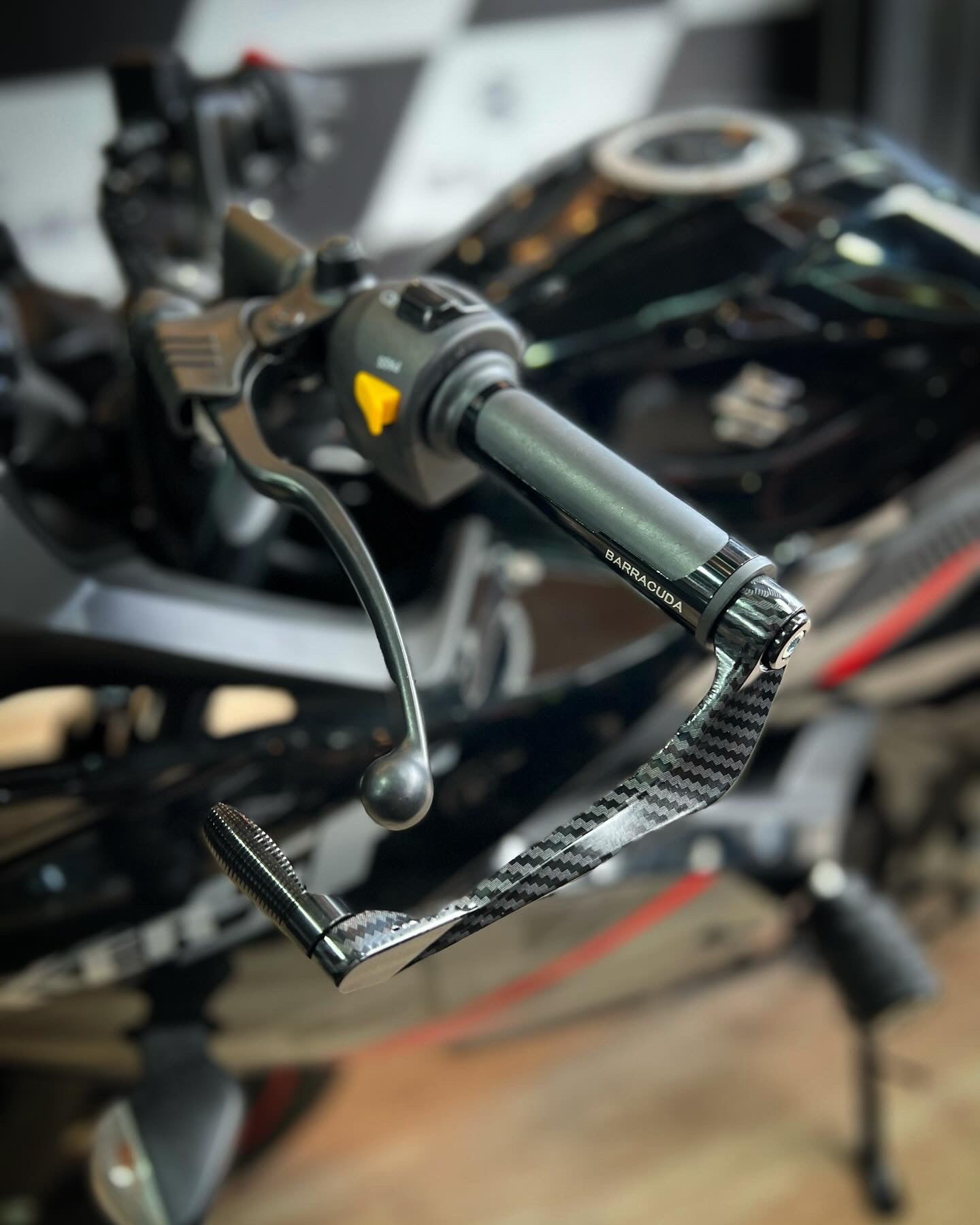 HAND SAVER SUZUKI GIXXER