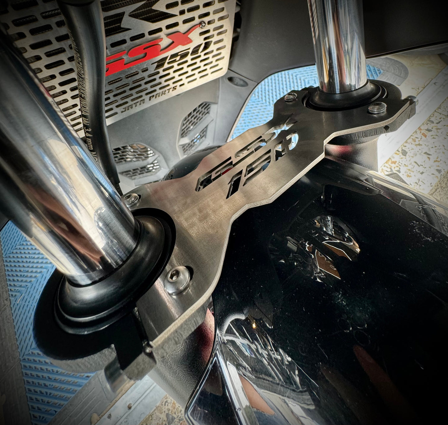 ESTABILIZADOR DE BARRAS SUZUKI GSXR 150