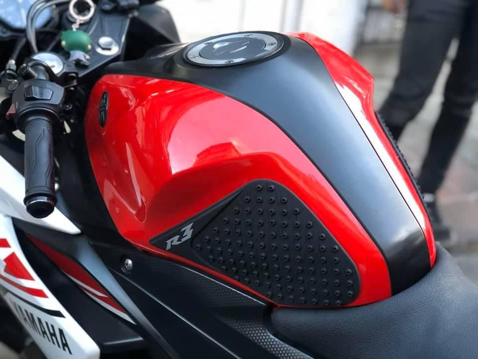 STOMP GRIPS YAMAHA R3