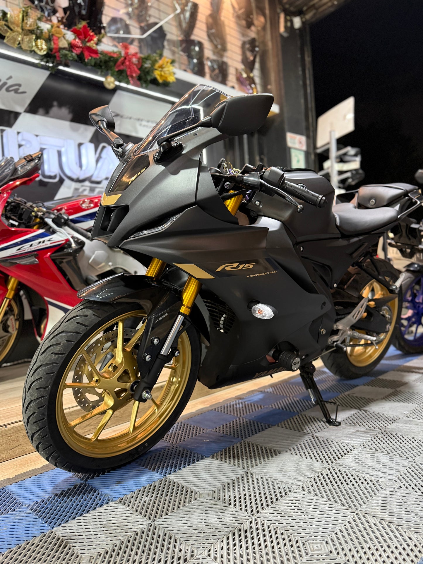 SLIDERS YAMAHA R15V4