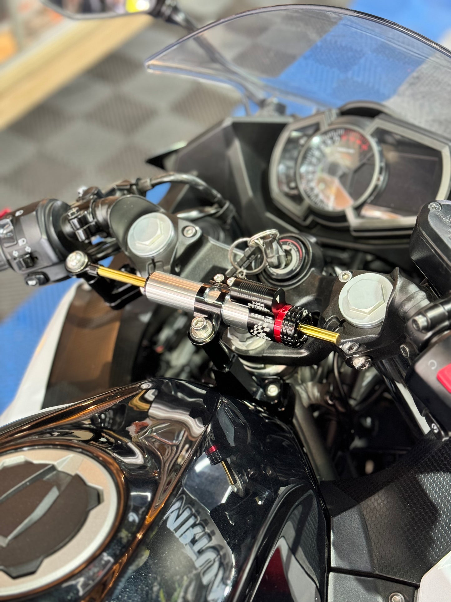 ESTABILIZADOR DE DIRECCION KAWASAKI NINJA400