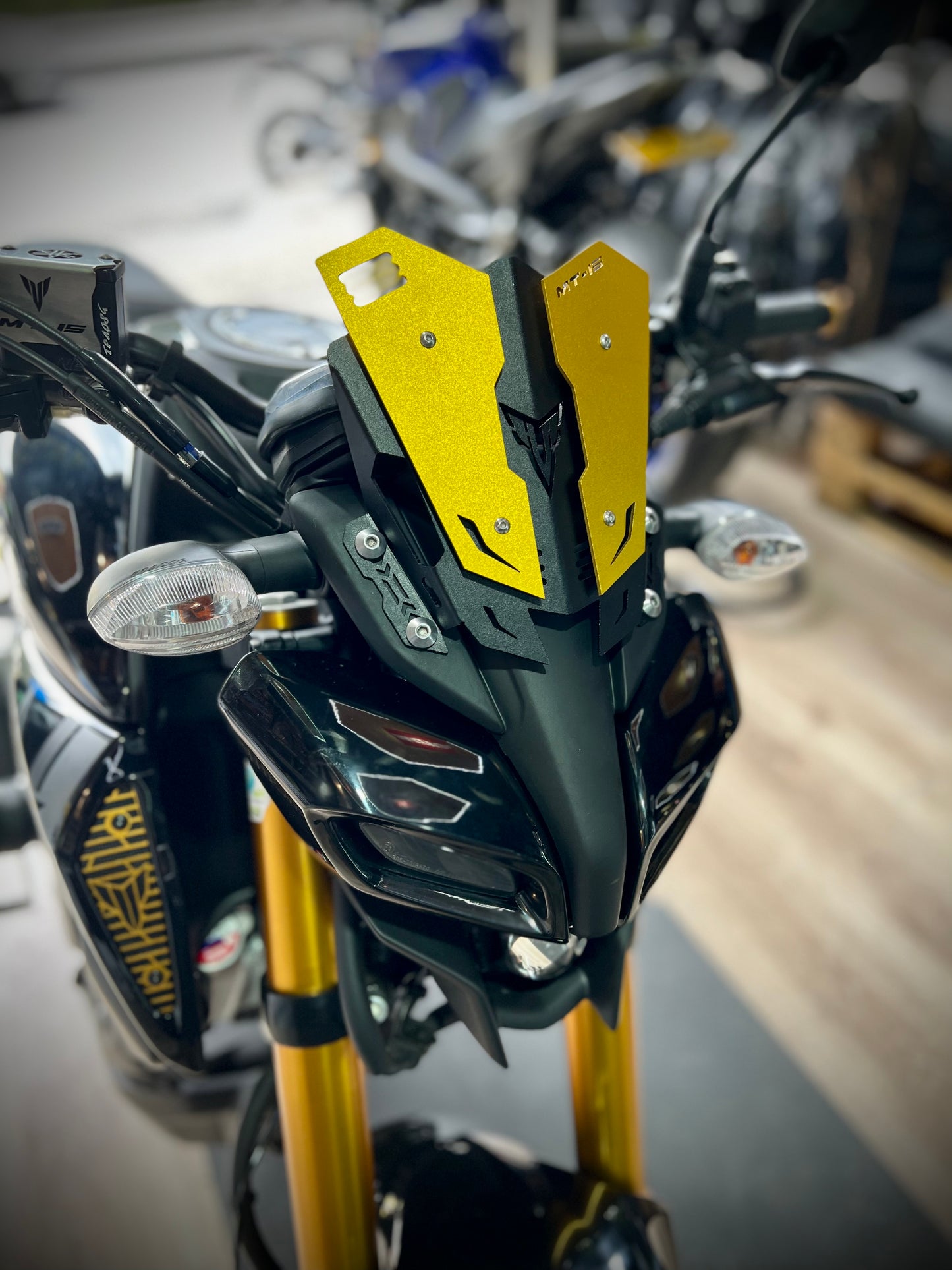 CÚPULA METÁLICA YAMAHA MT15