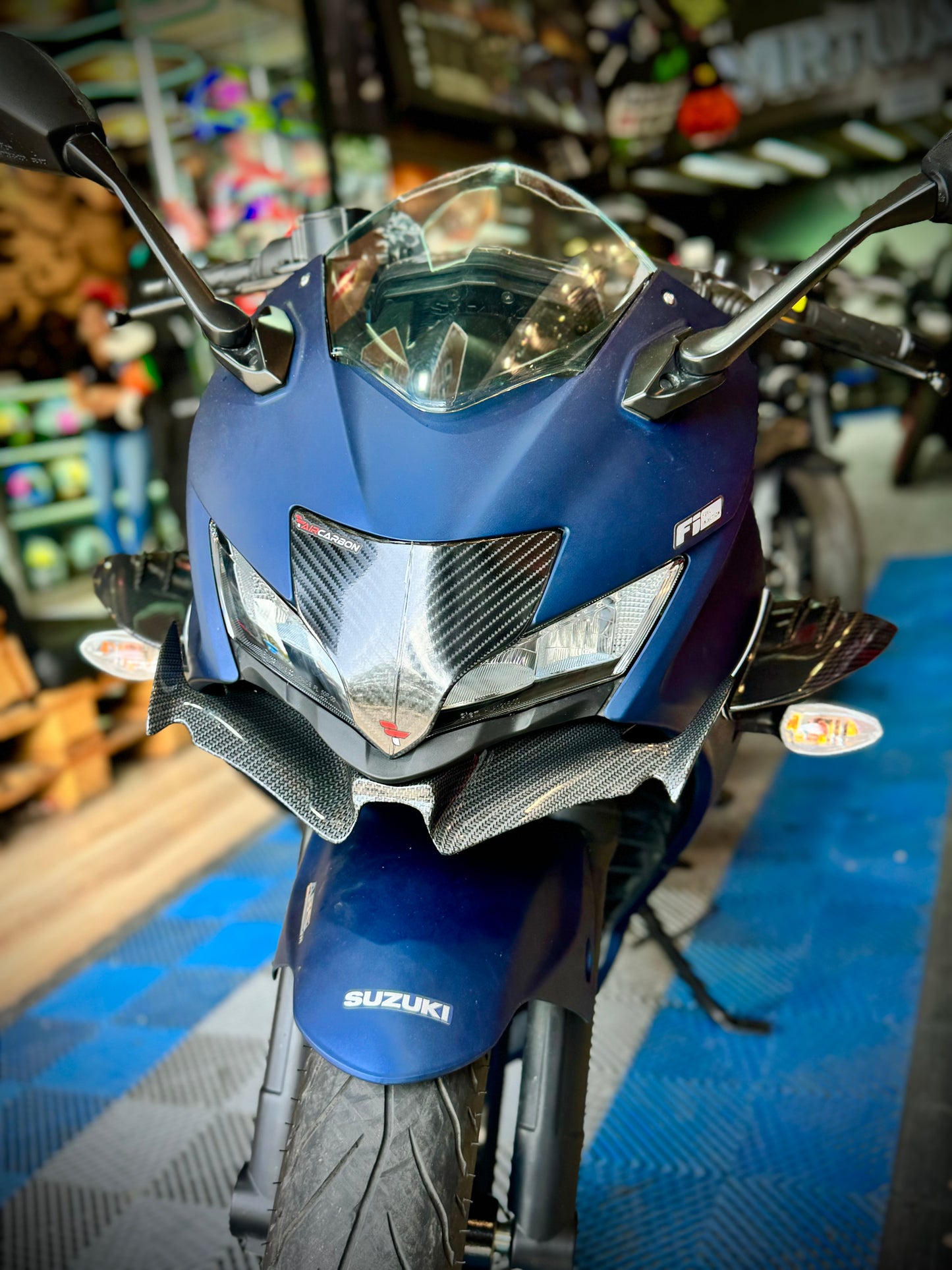 ALERONES LATERALES GIXXER 150-250SF