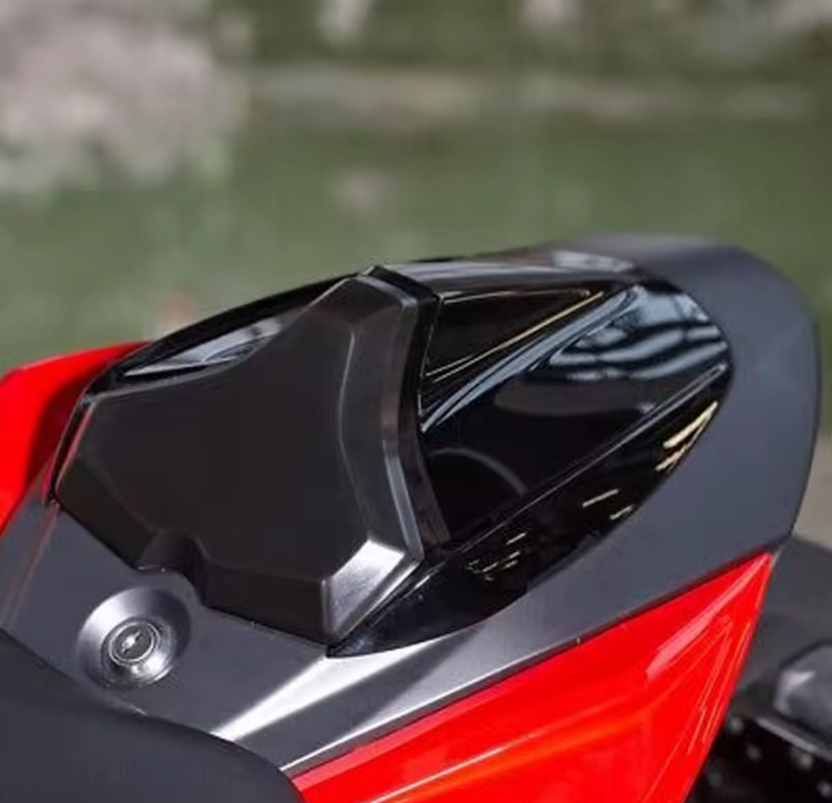 SOLO SEAT SUZUKI GSXS750