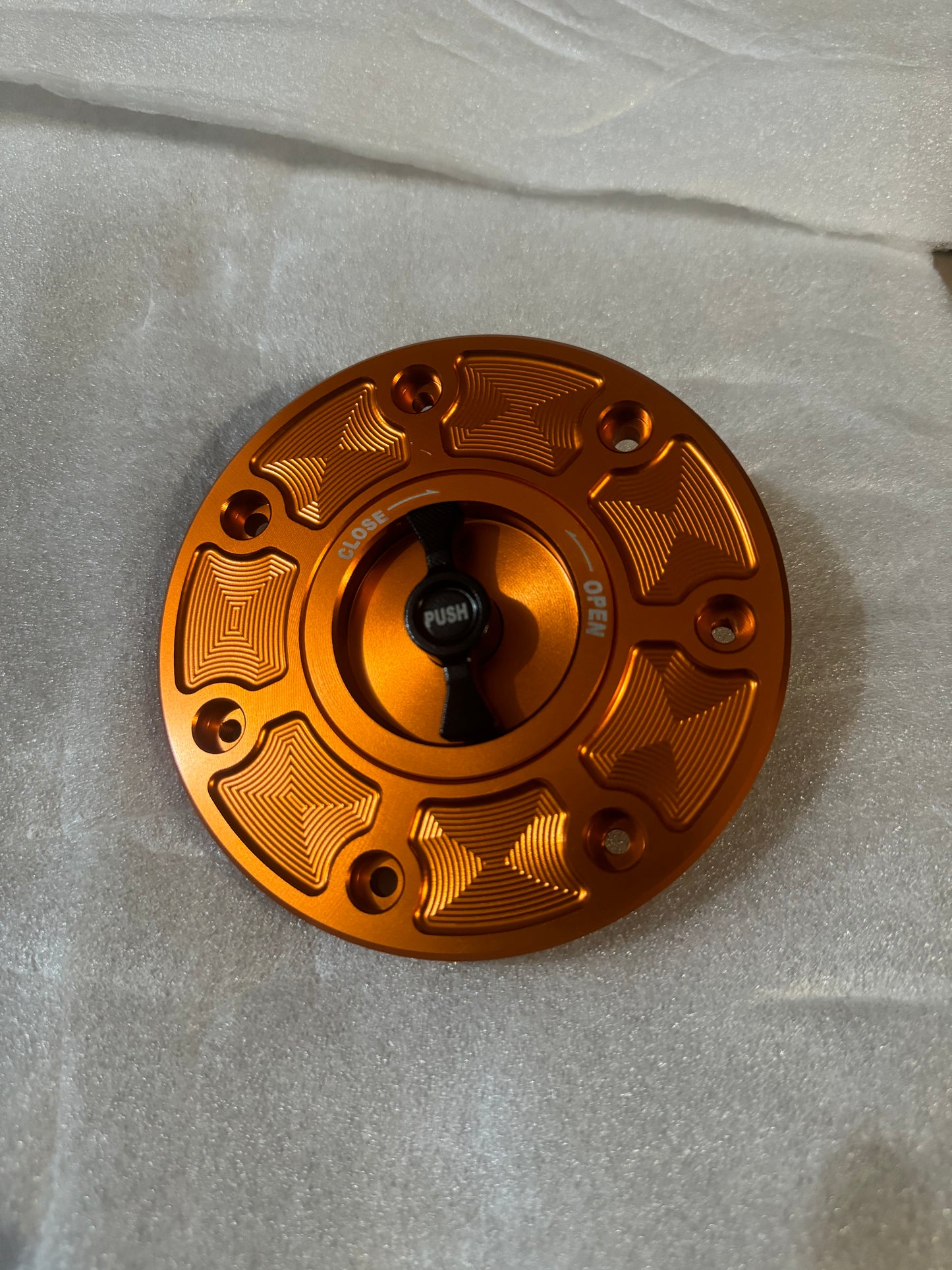 TAPA DEPOSITO GASOLINA KTM